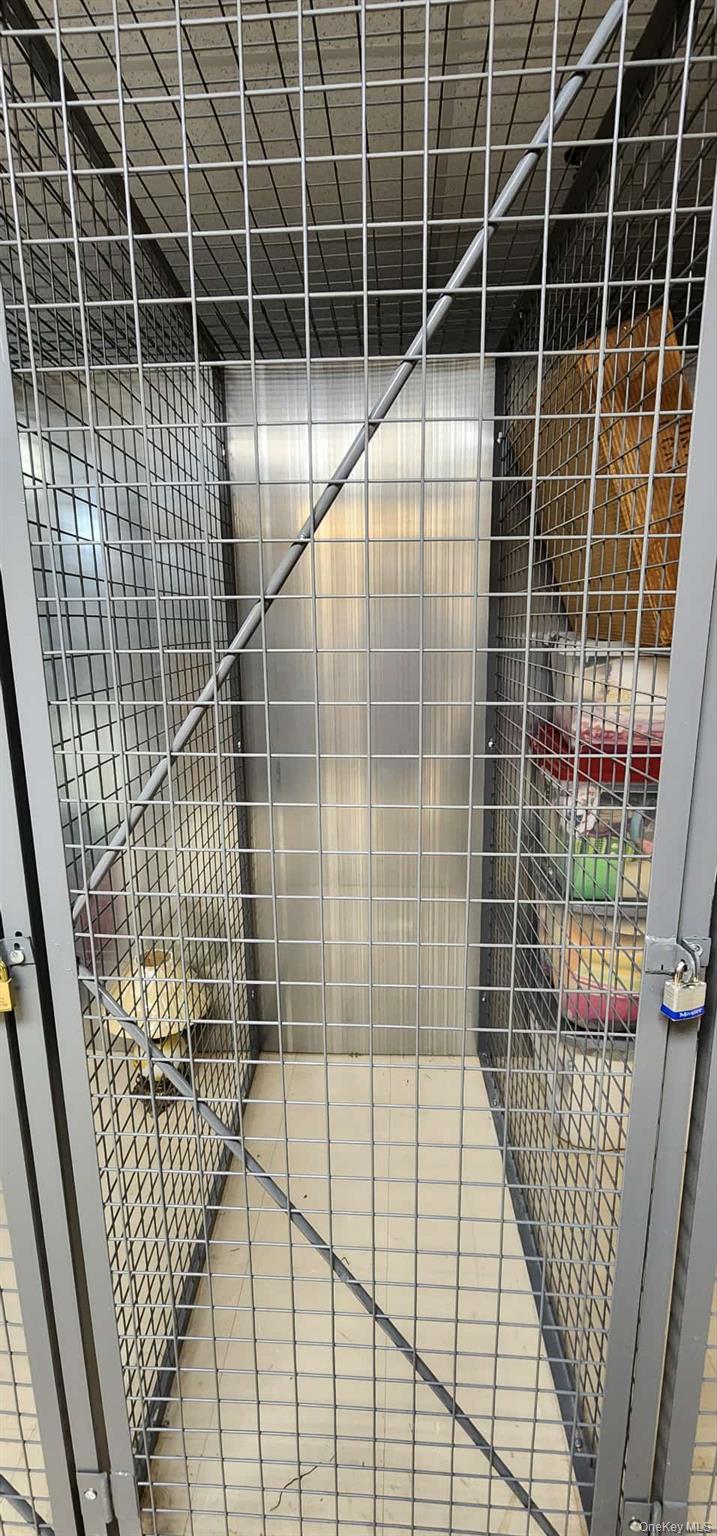 512 Narragansett Villas Drive, Lindenhurst, NY 11757