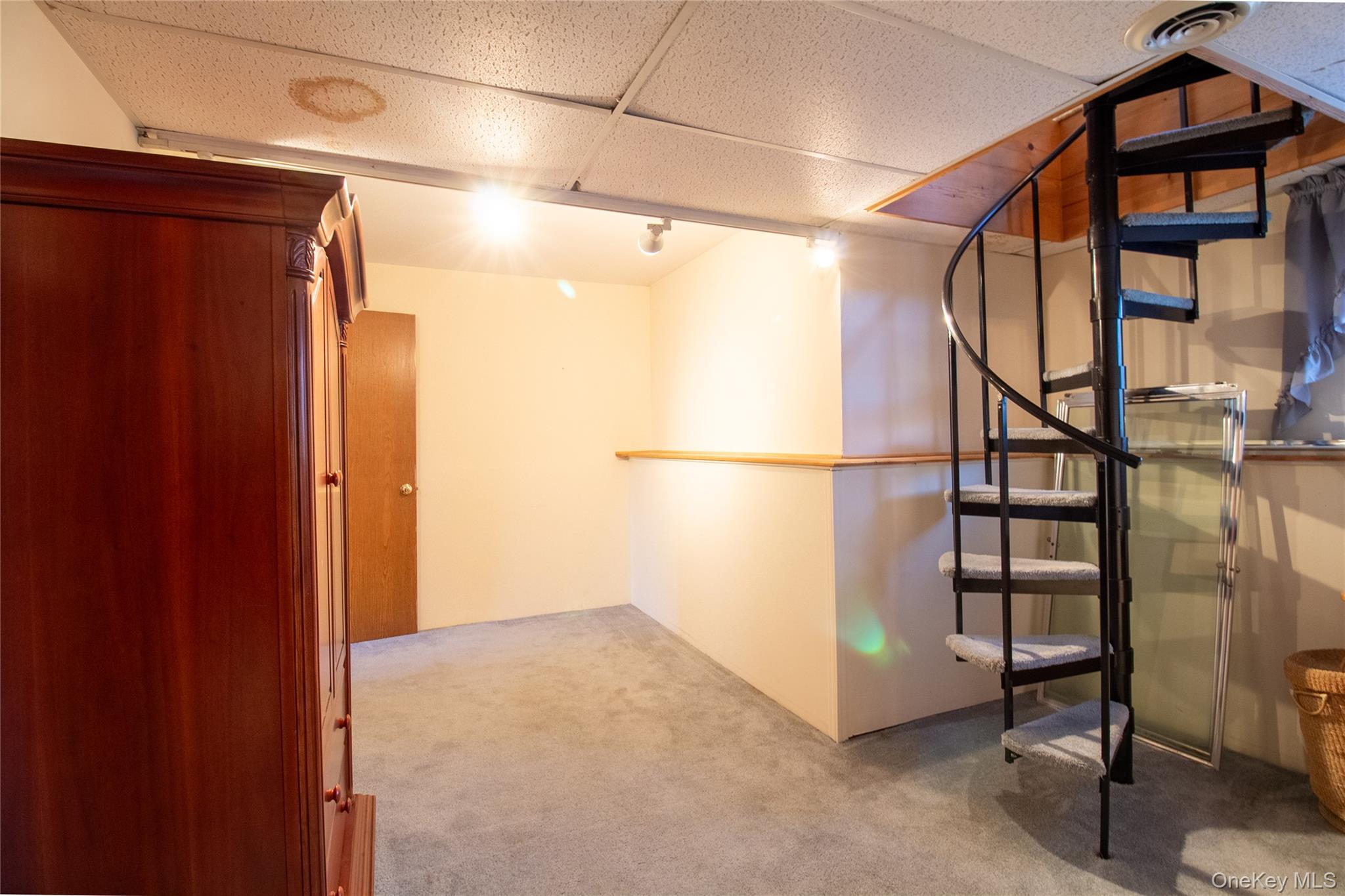 38 Chester Lane, Nanuet, NY 10954