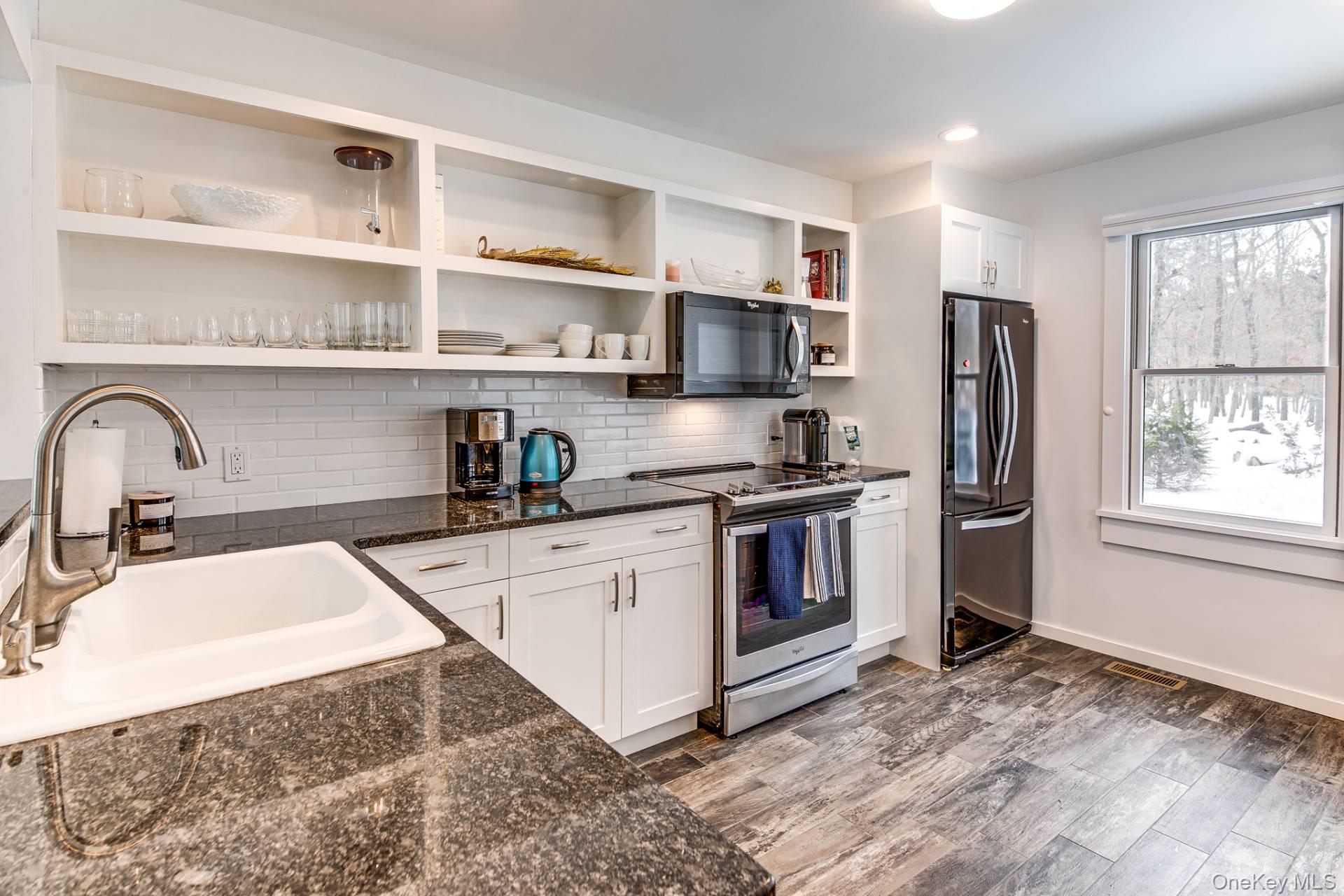 546 Wainscott Northwest Road, Wainscott, NY 11975