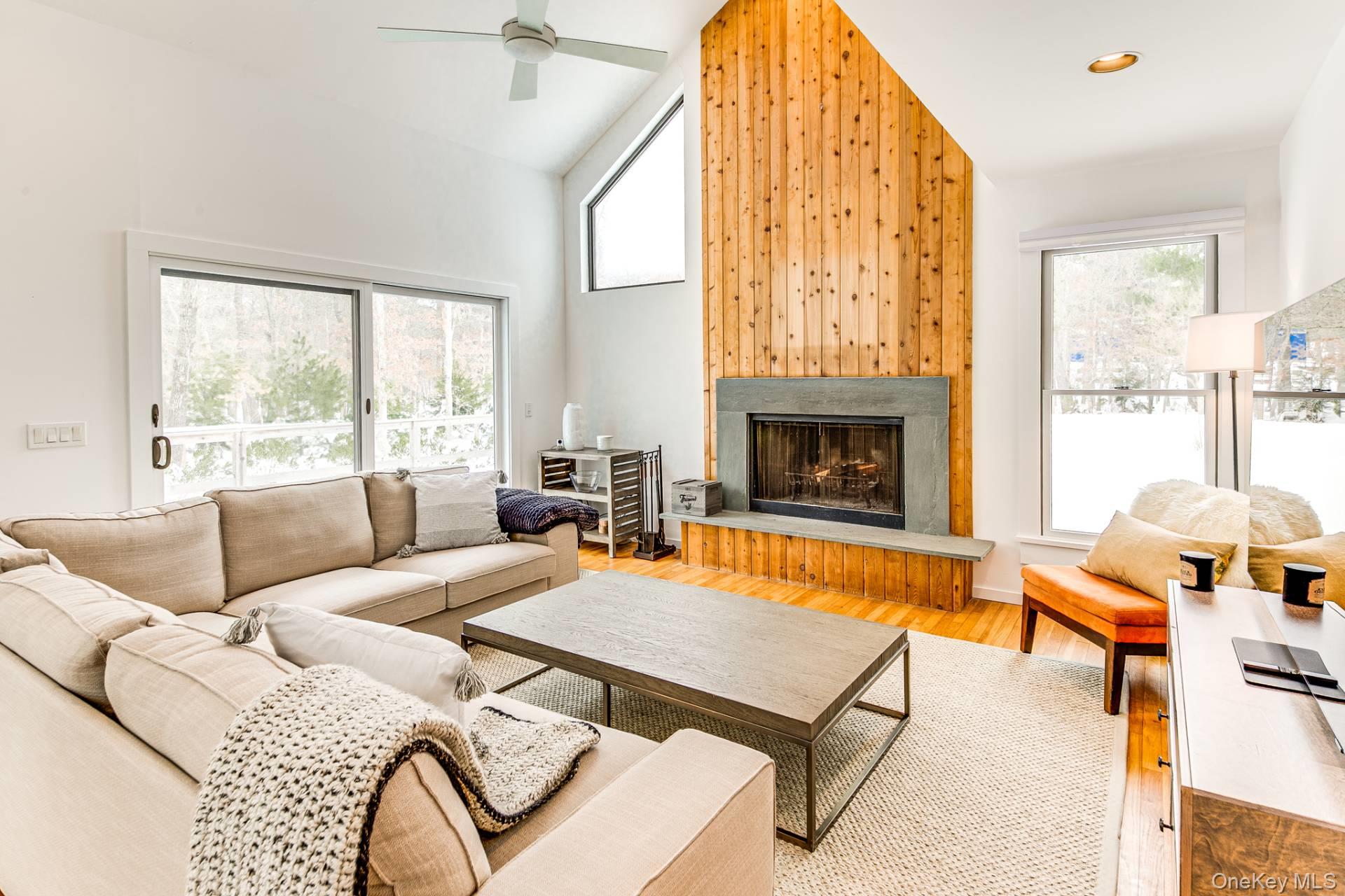 546 Wainscott Northwest Road, Wainscott, NY 11975