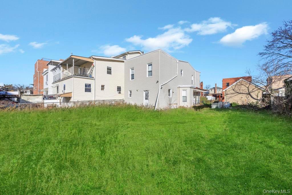 95-26 86th St, Ozone Park, NY 11416