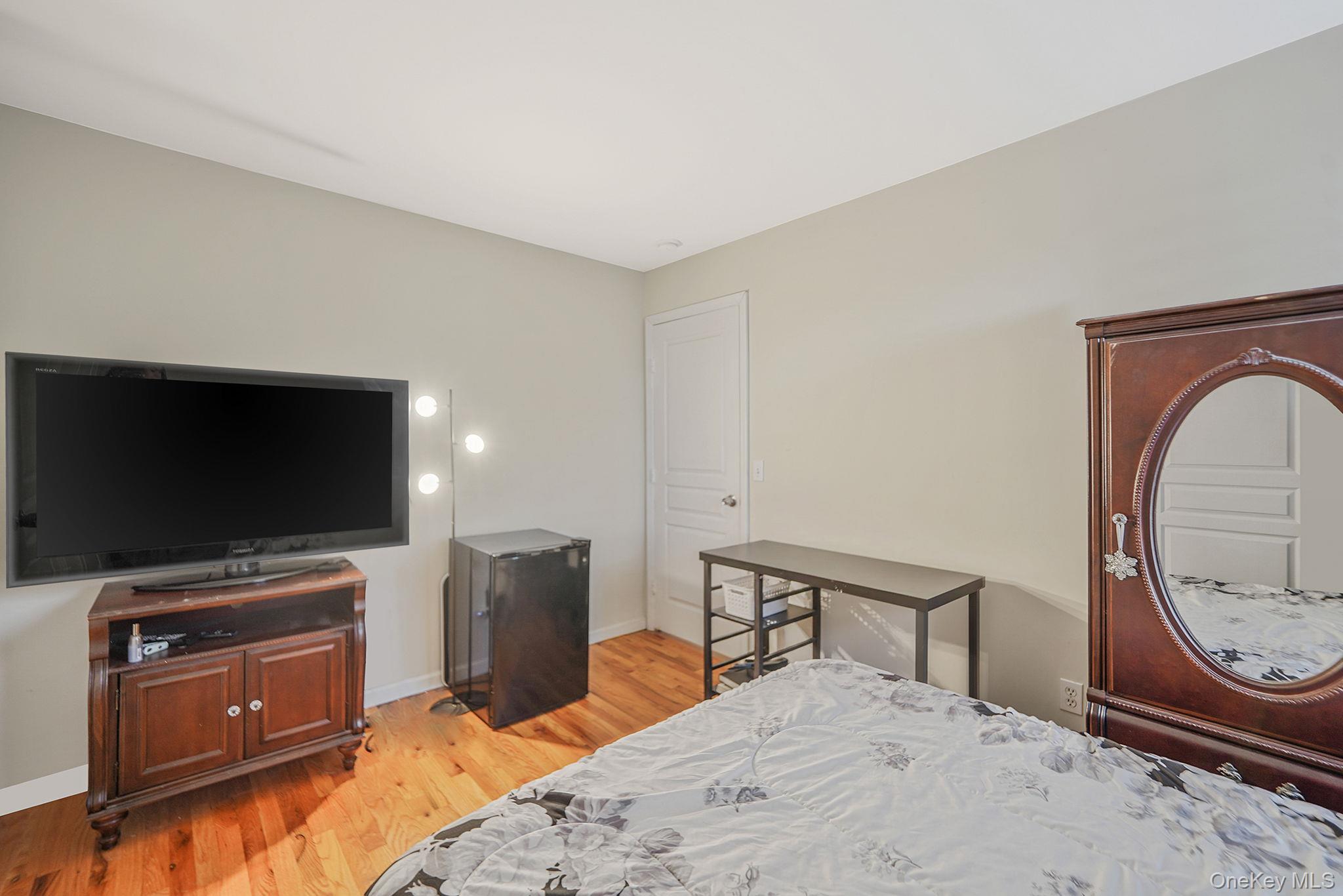 194 Oxhead Road, Centereach, NY 11720