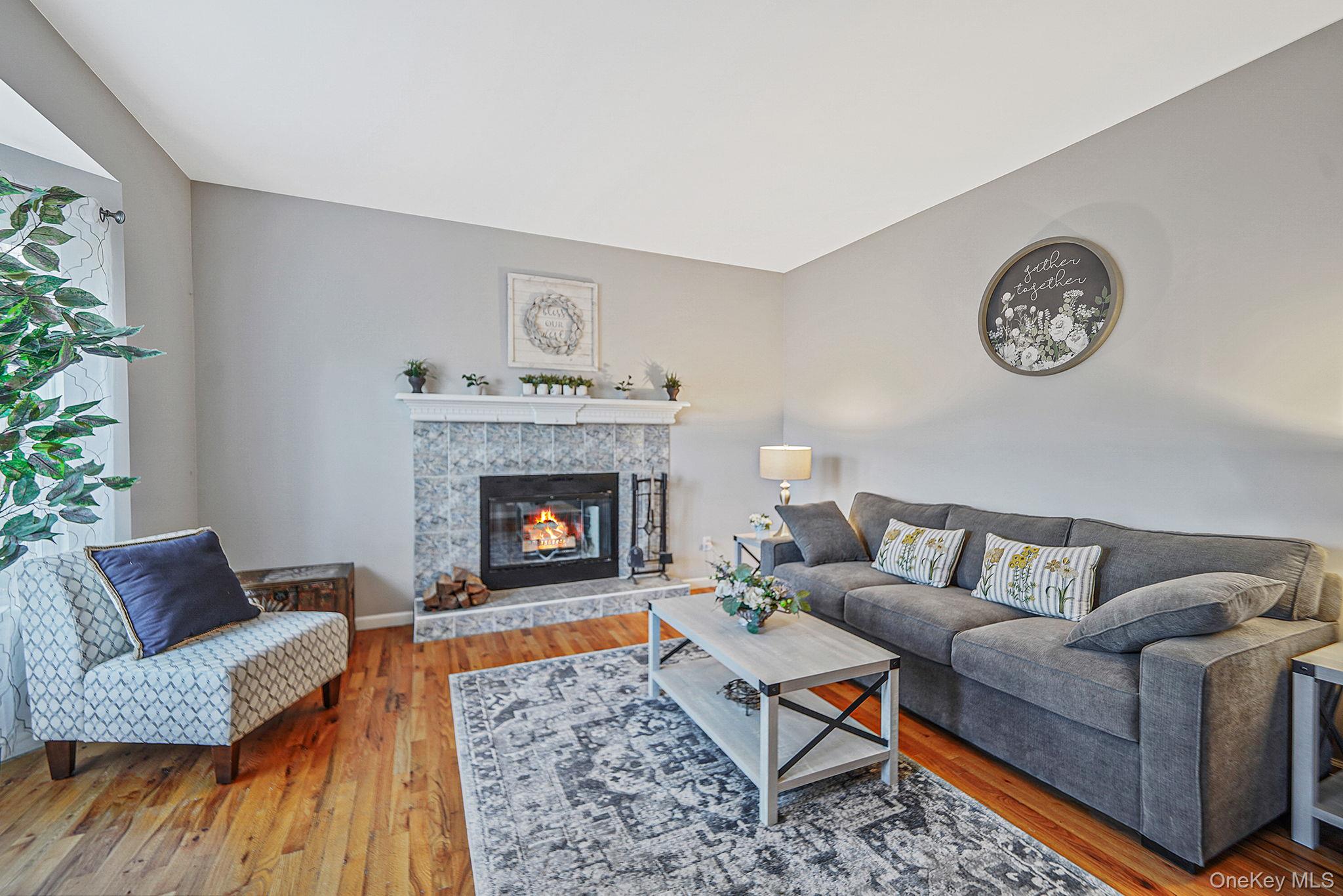 194 Oxhead Road, Centereach, NY 11720