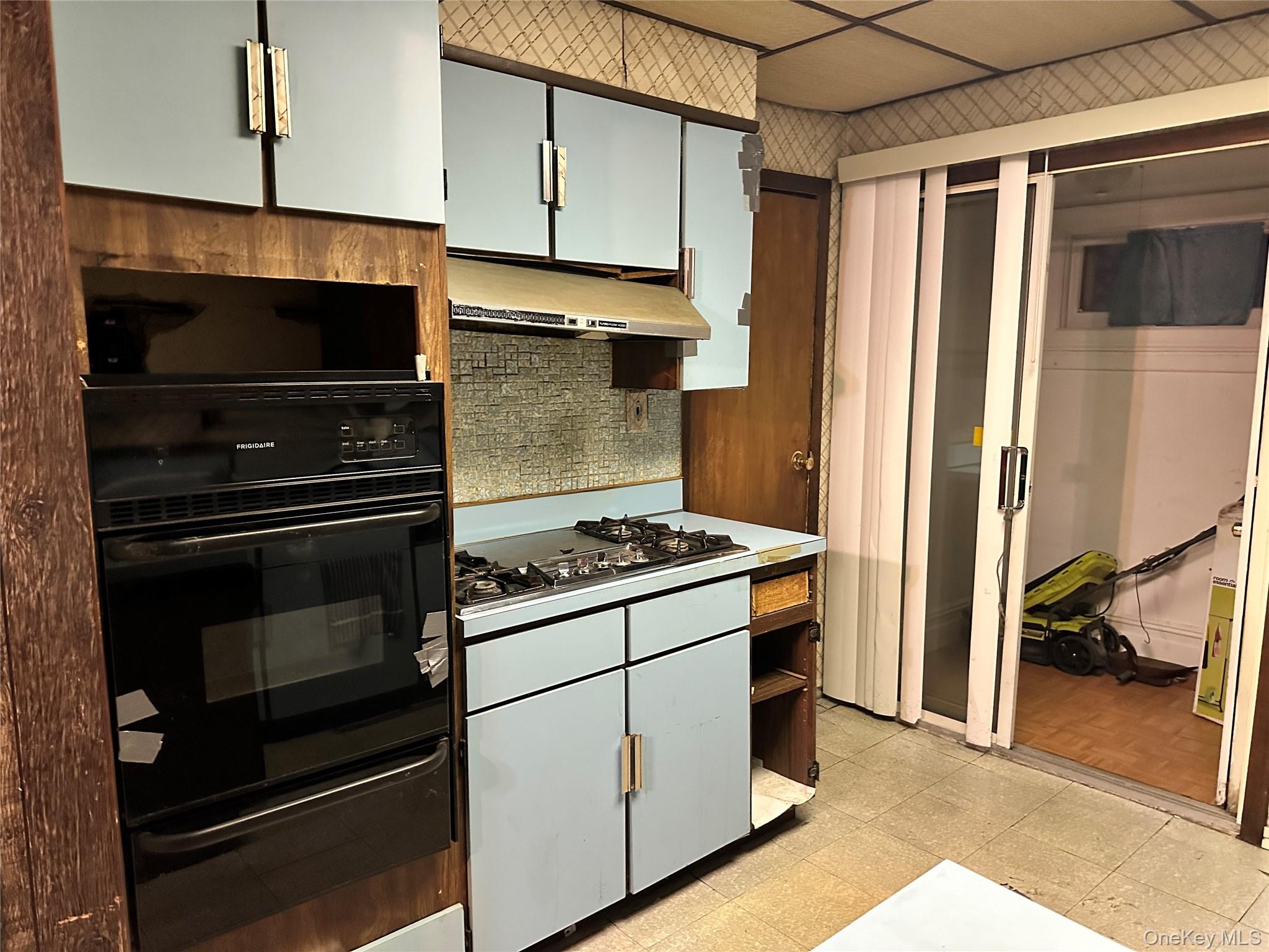 2902 Baisley Avenue, Bronx, NY 10461