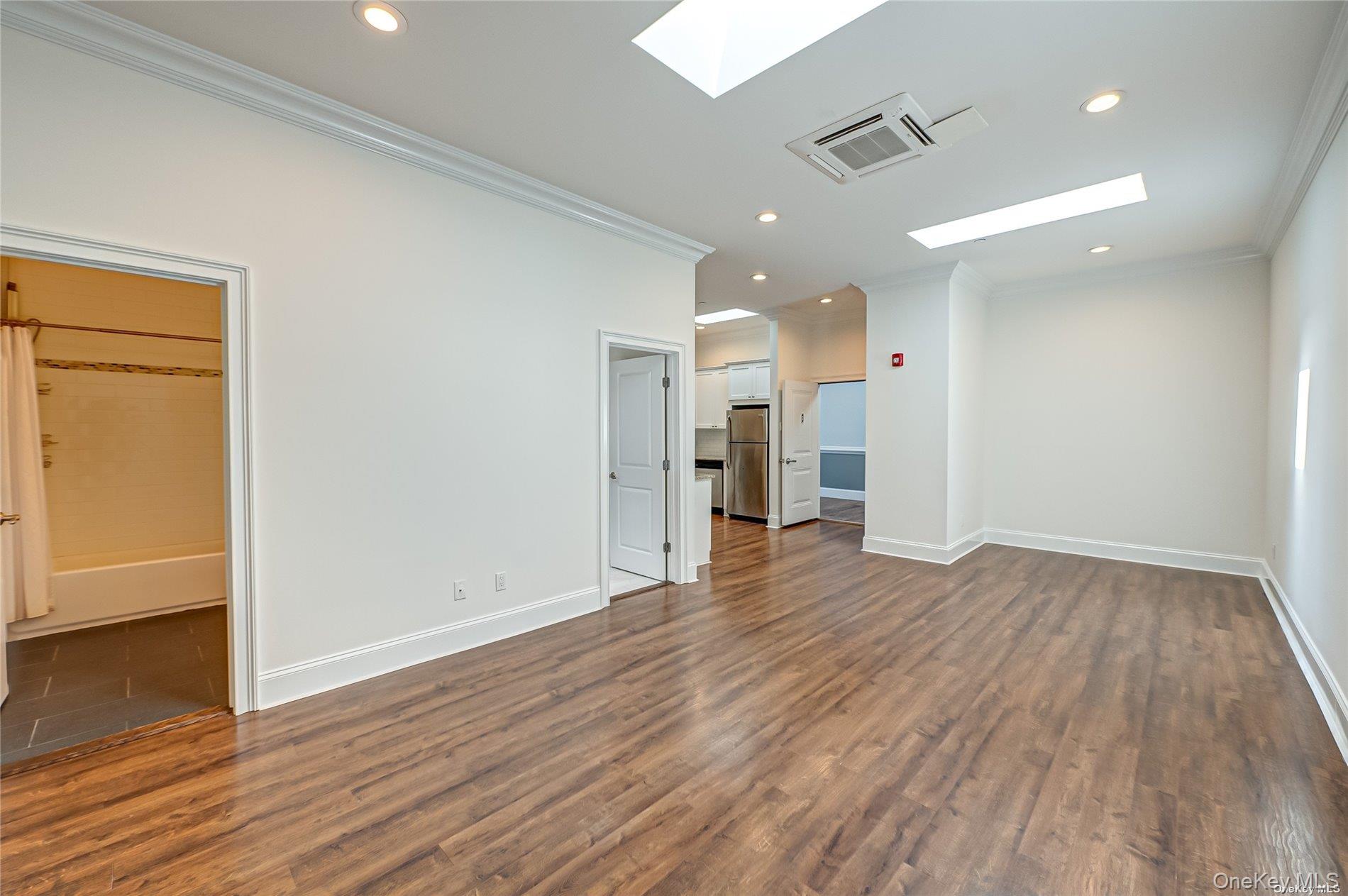 50-3A Stewart Avenue # 3A, Huntington, NY 11743