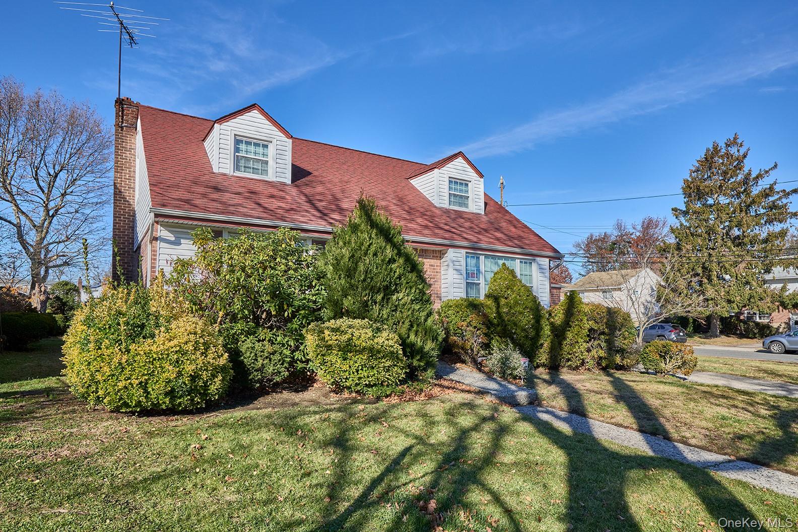 1068 Ashley Drive, Valley Stream, NY 11580