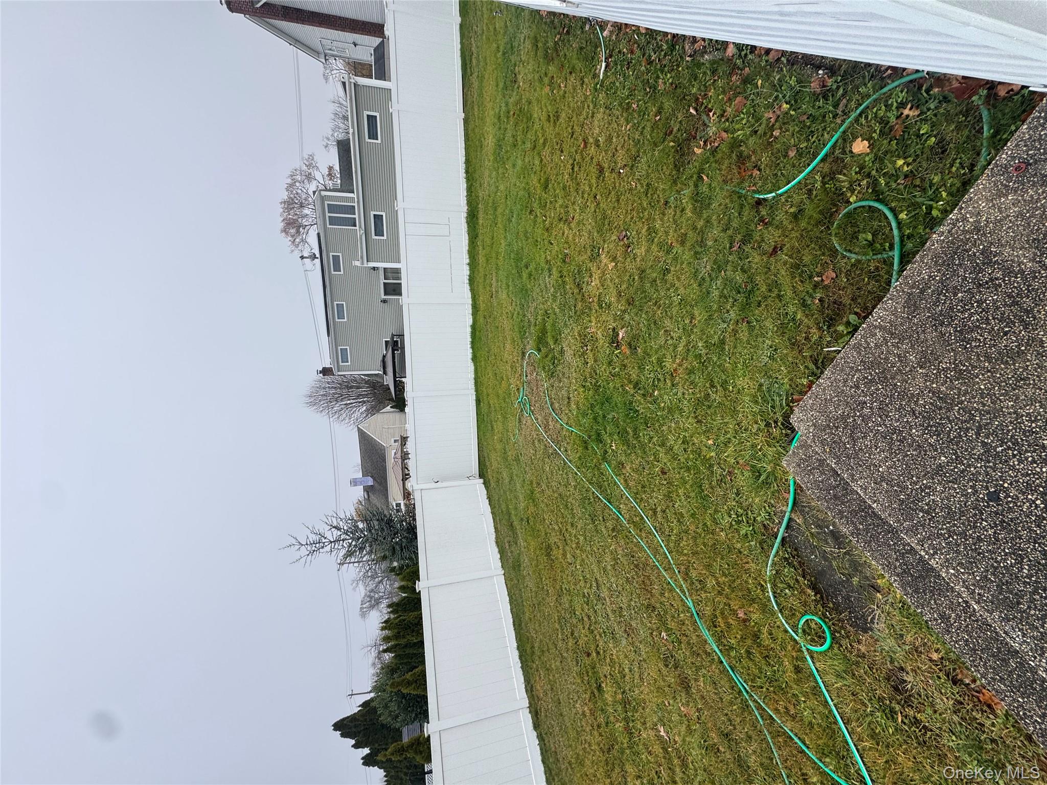 1 Beachwood Drive, Babylon, NY 11702