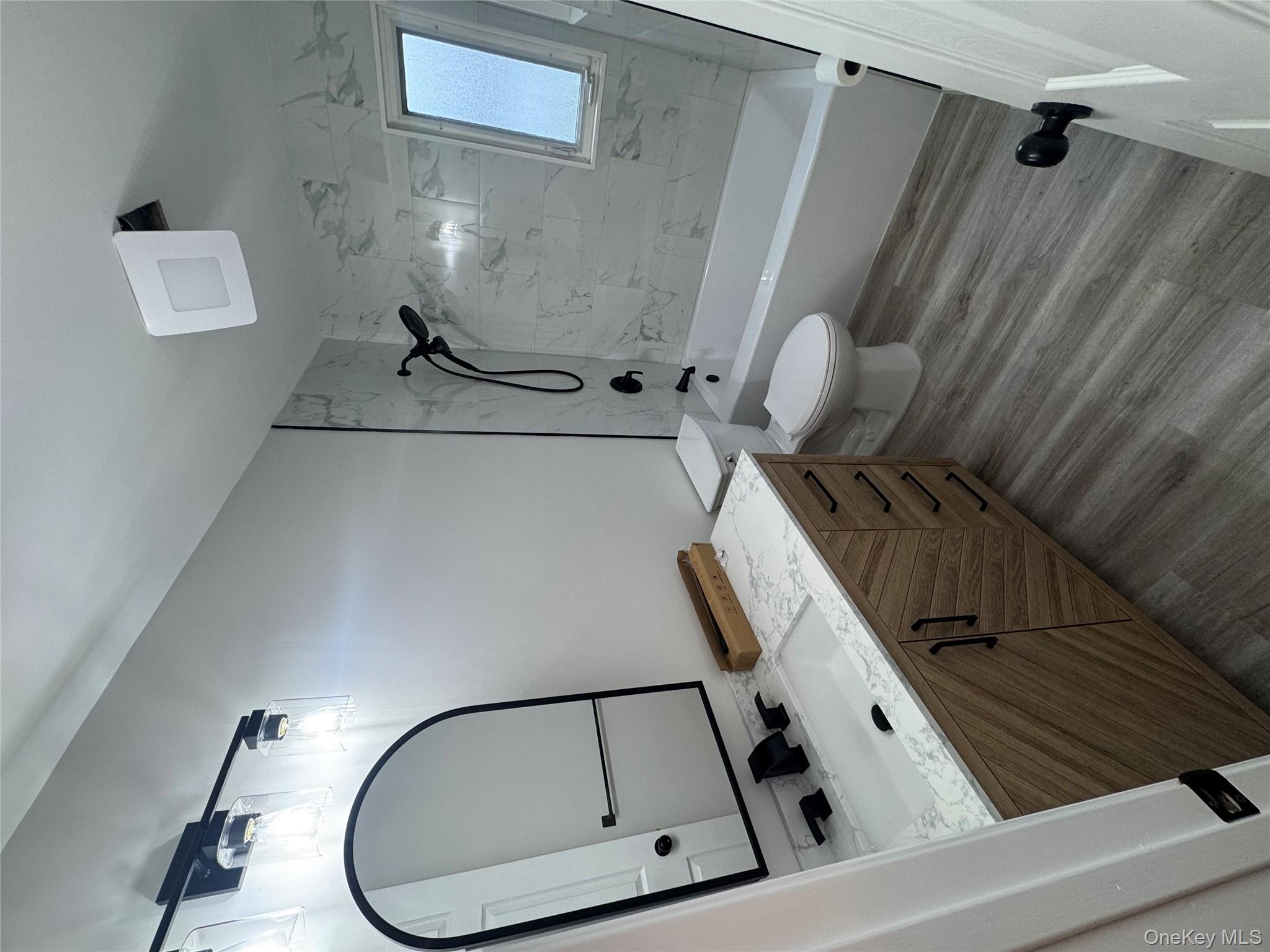 1 Beachwood Drive, Babylon, NY 11702