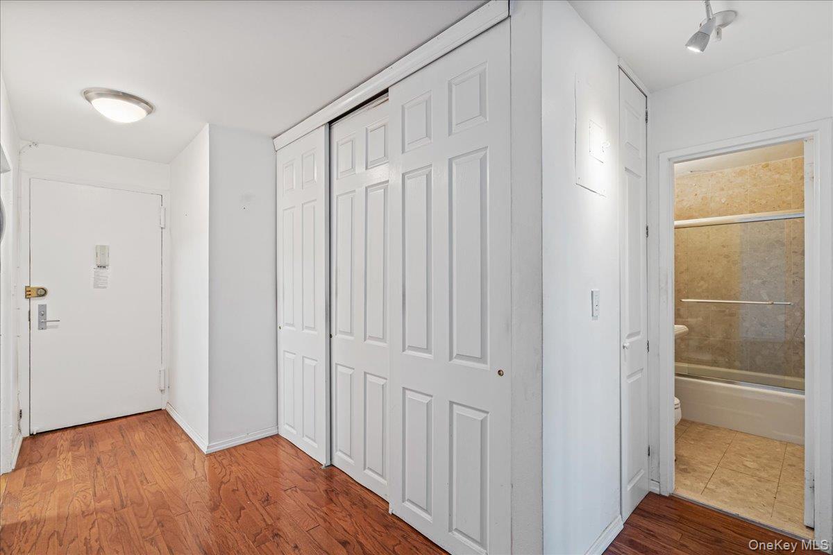 17-85 215 Street # 5L, Bayside, NY 11360