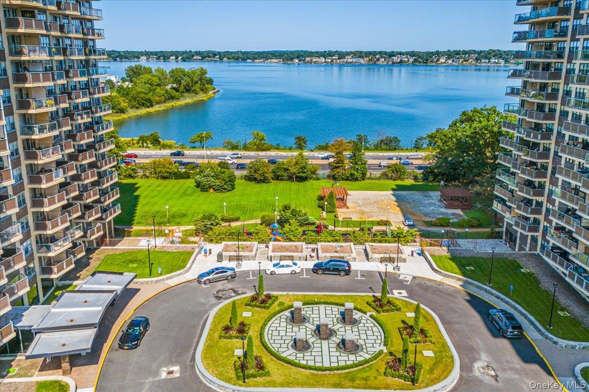 17-85 215 Street # 5L, Bayside, NY 11360