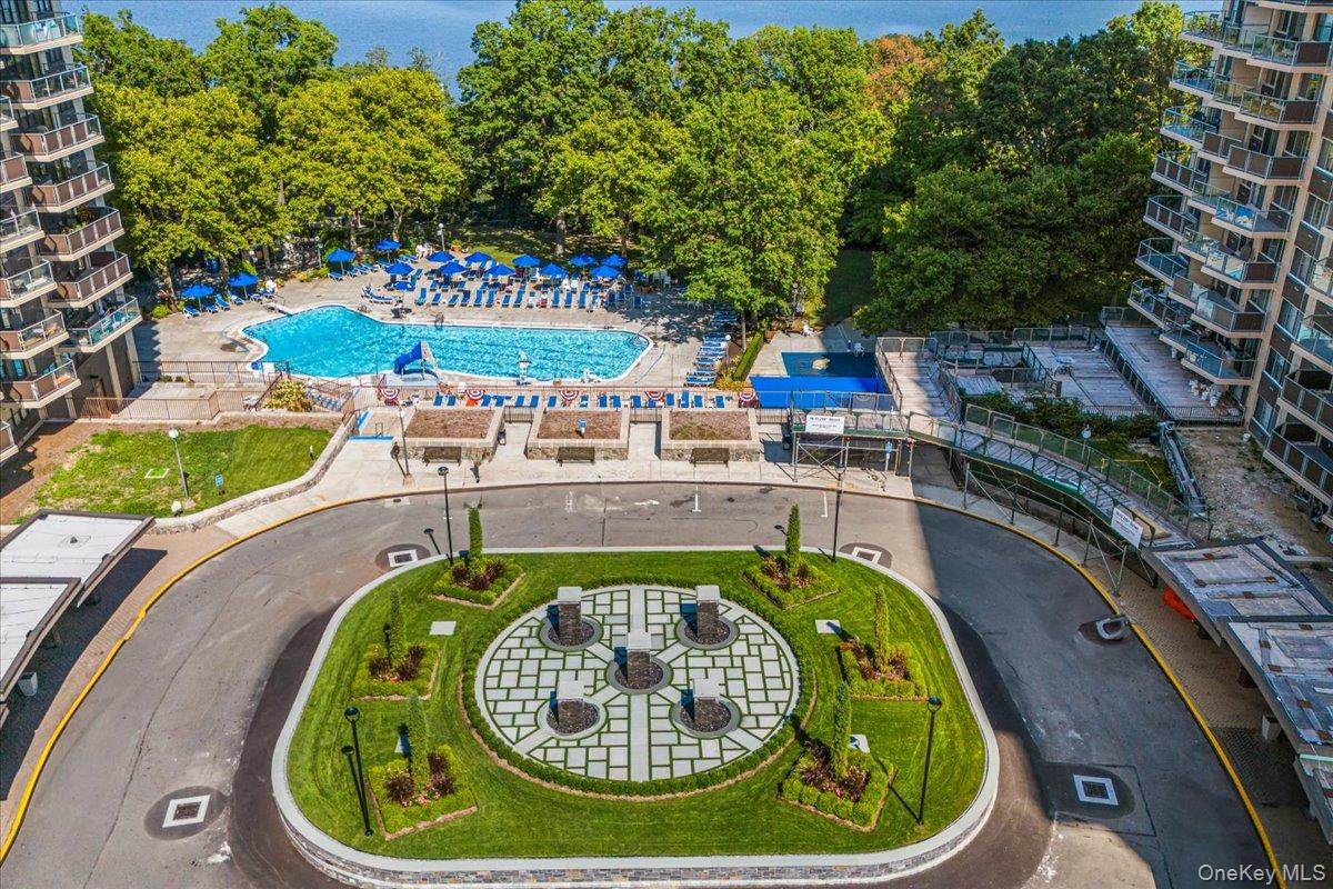 17-85 215 Street # 5L, Bayside, NY 11360