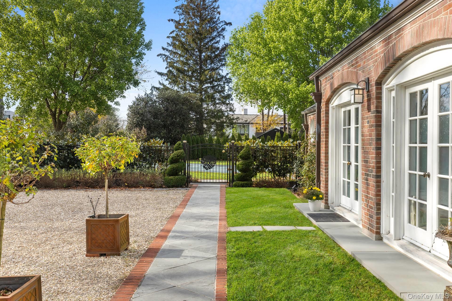 191 Rose Hill Road, Water Mill, NY 11976