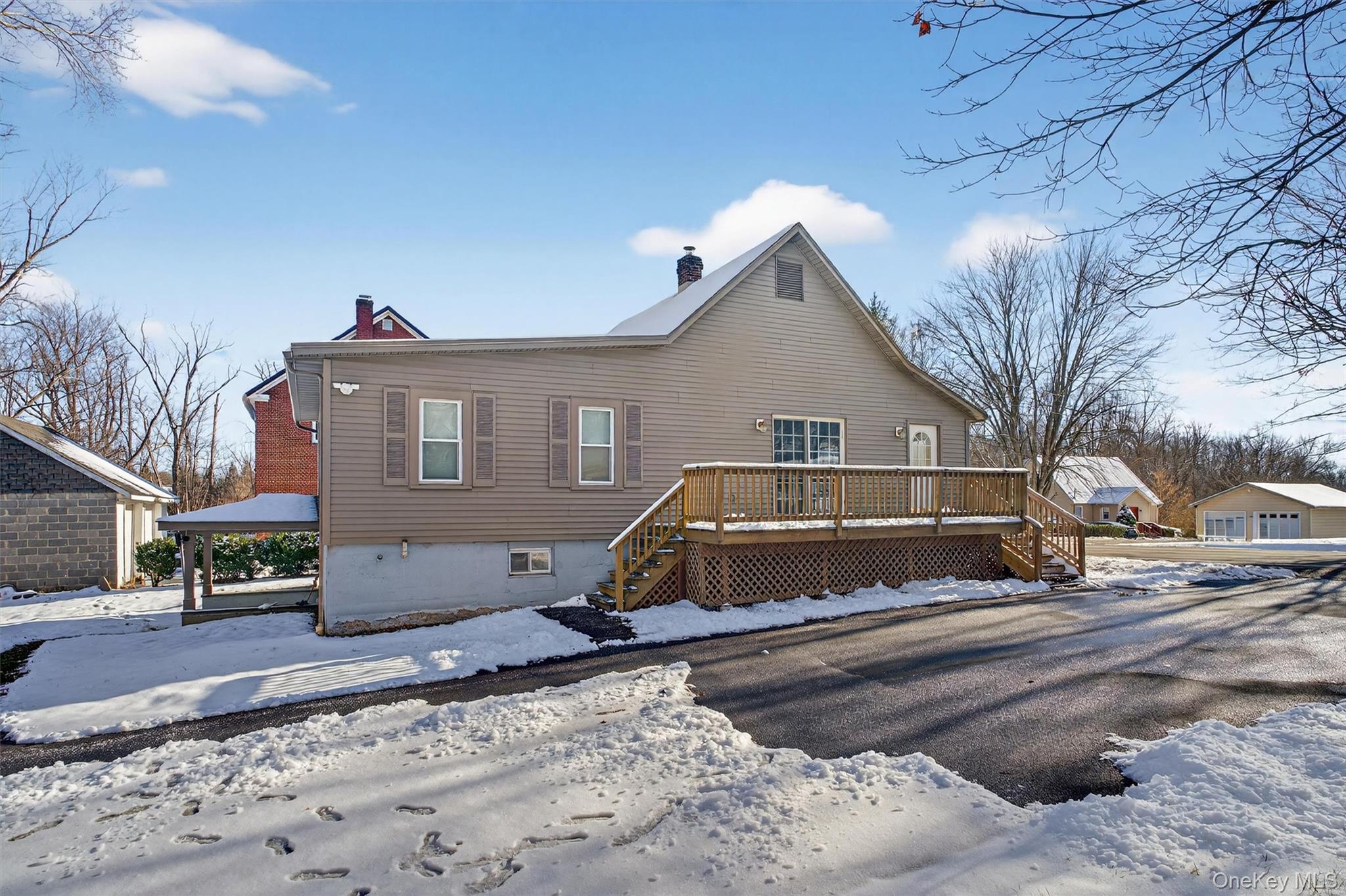 1014 County Route 37, New Hampton, NY 10958