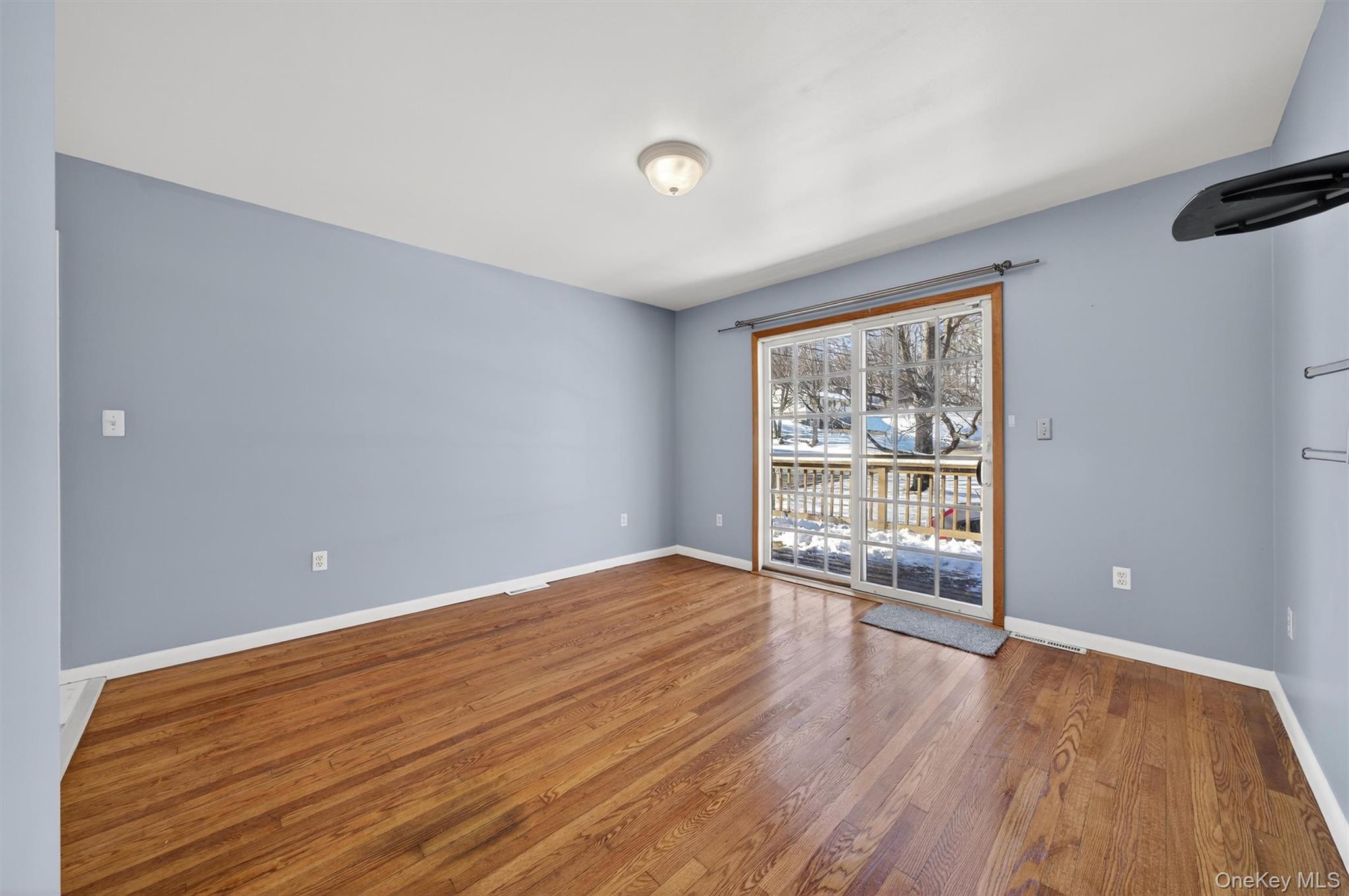 1014 County Route 37, New Hampton, NY 10958