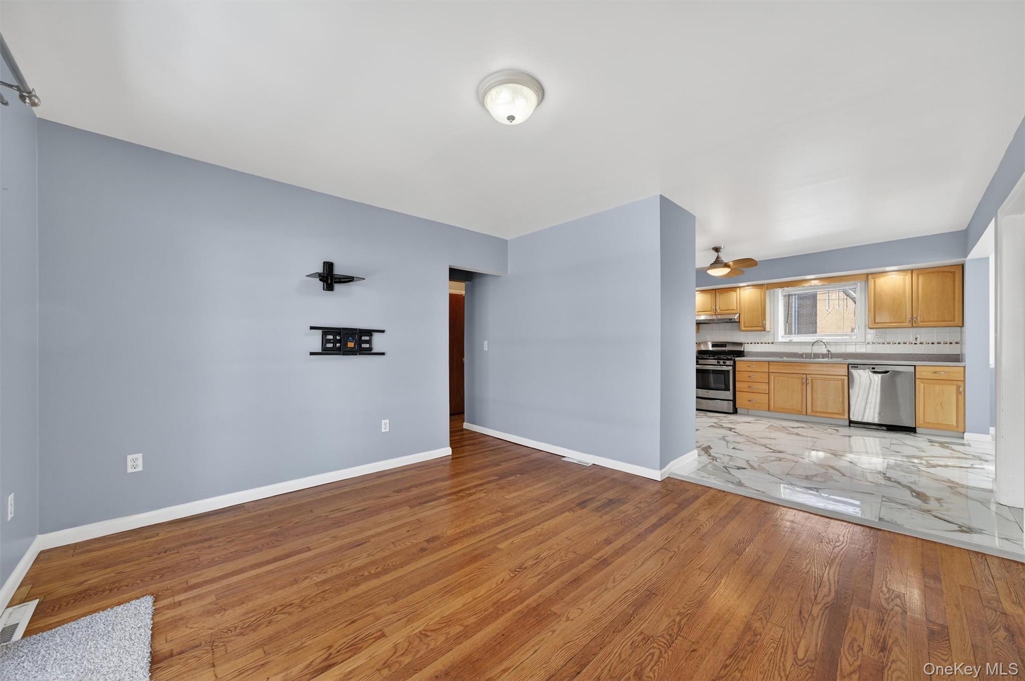 1014 County Route 37, New Hampton, NY 10958