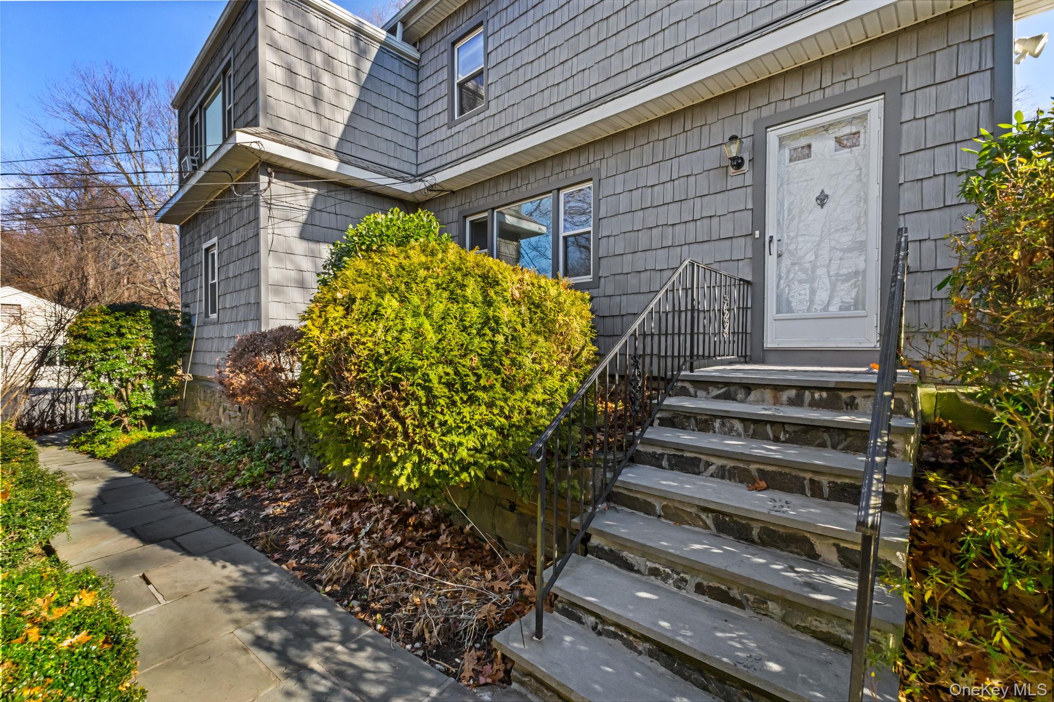 45 Pamela Lane, Valhalla, NY 10595