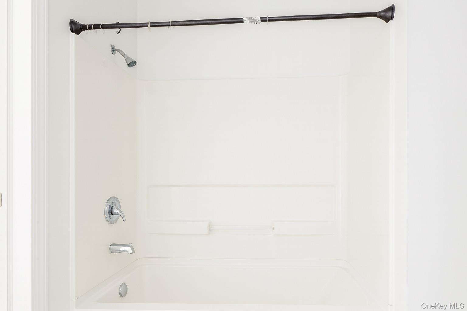 422 Broadway # 5, Monticello, NY 12701