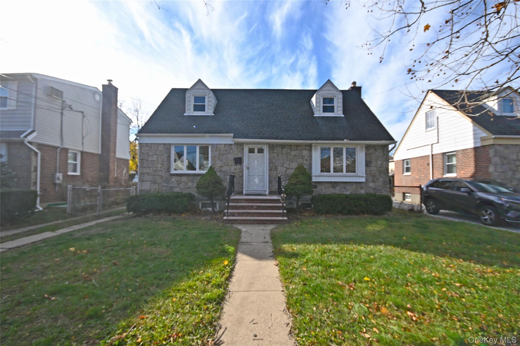 1047 N 7th Street # Whole House, North New Hyde Park, NY 11040