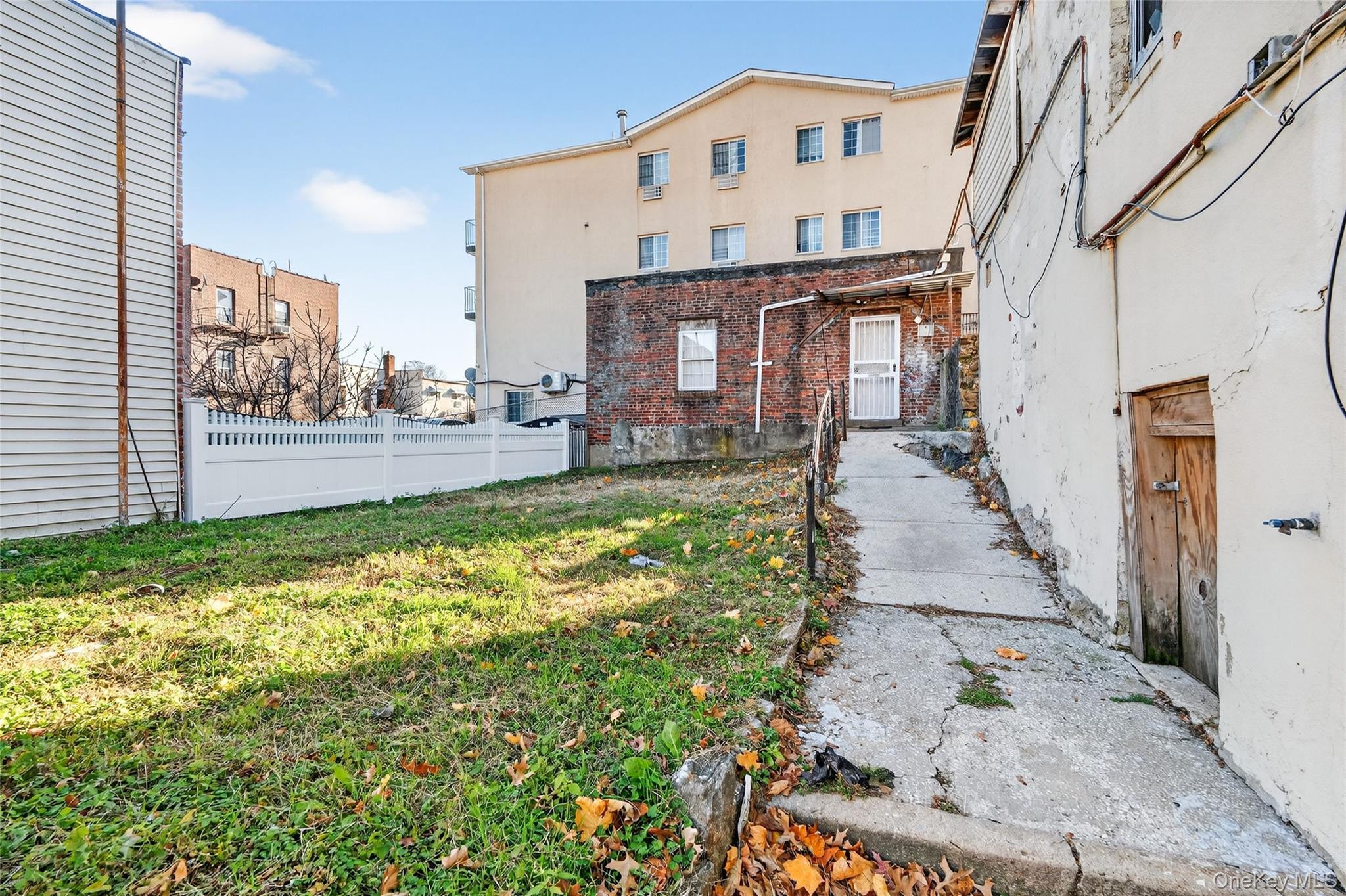 780 Bartholdi Street, Bronx, NY 10467