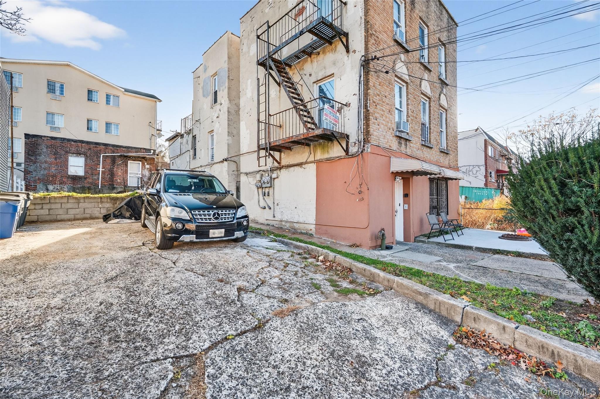 780 Bartholdi Street, Bronx, NY 10467