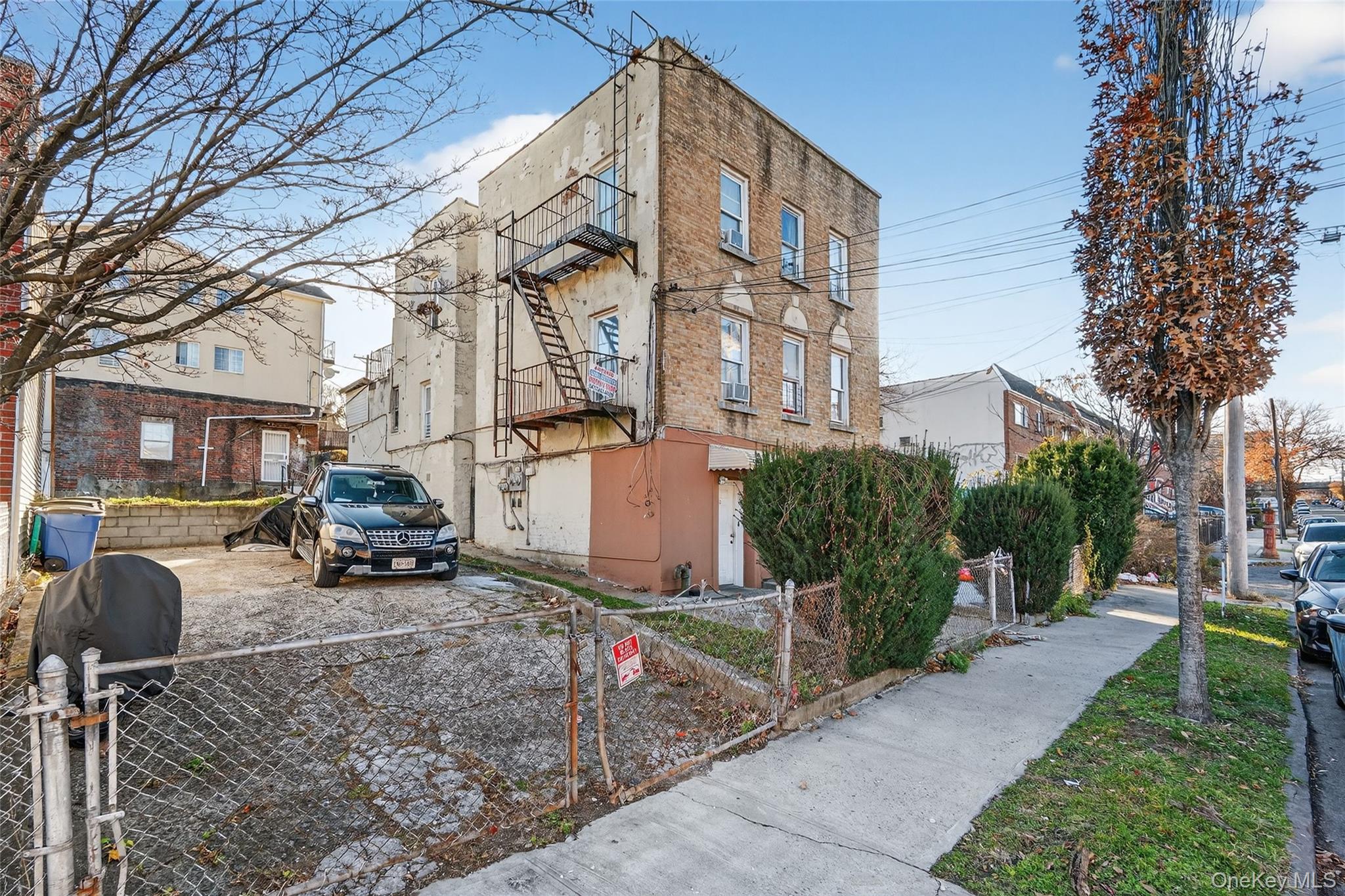 780 Bartholdi Street, Bronx, NY 10467