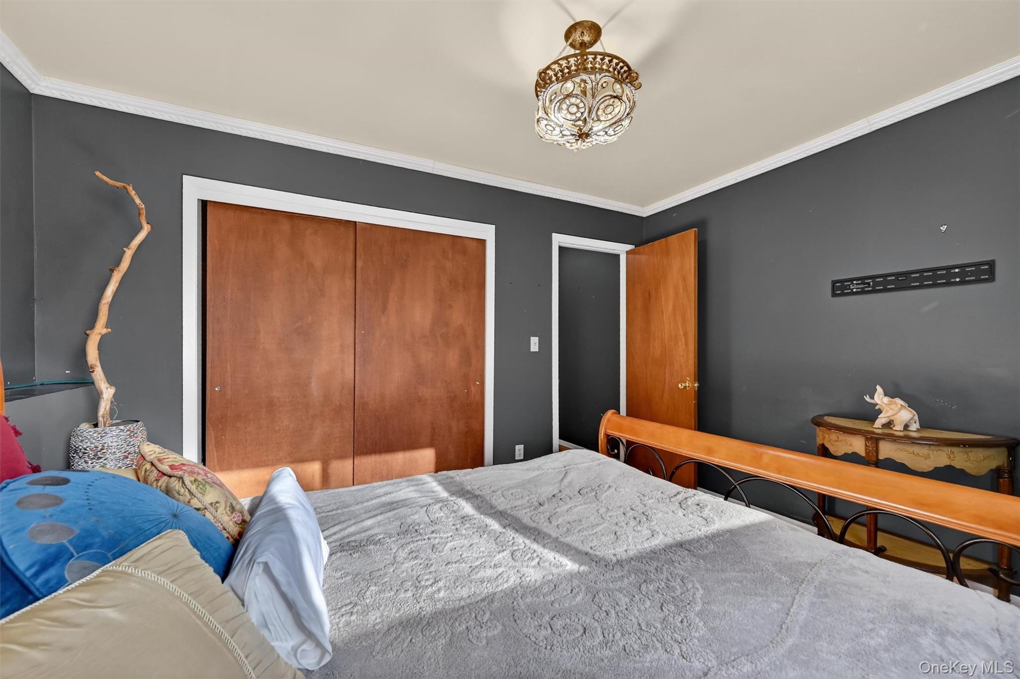 10 Pauline Court, Spring Valley, NY 10977