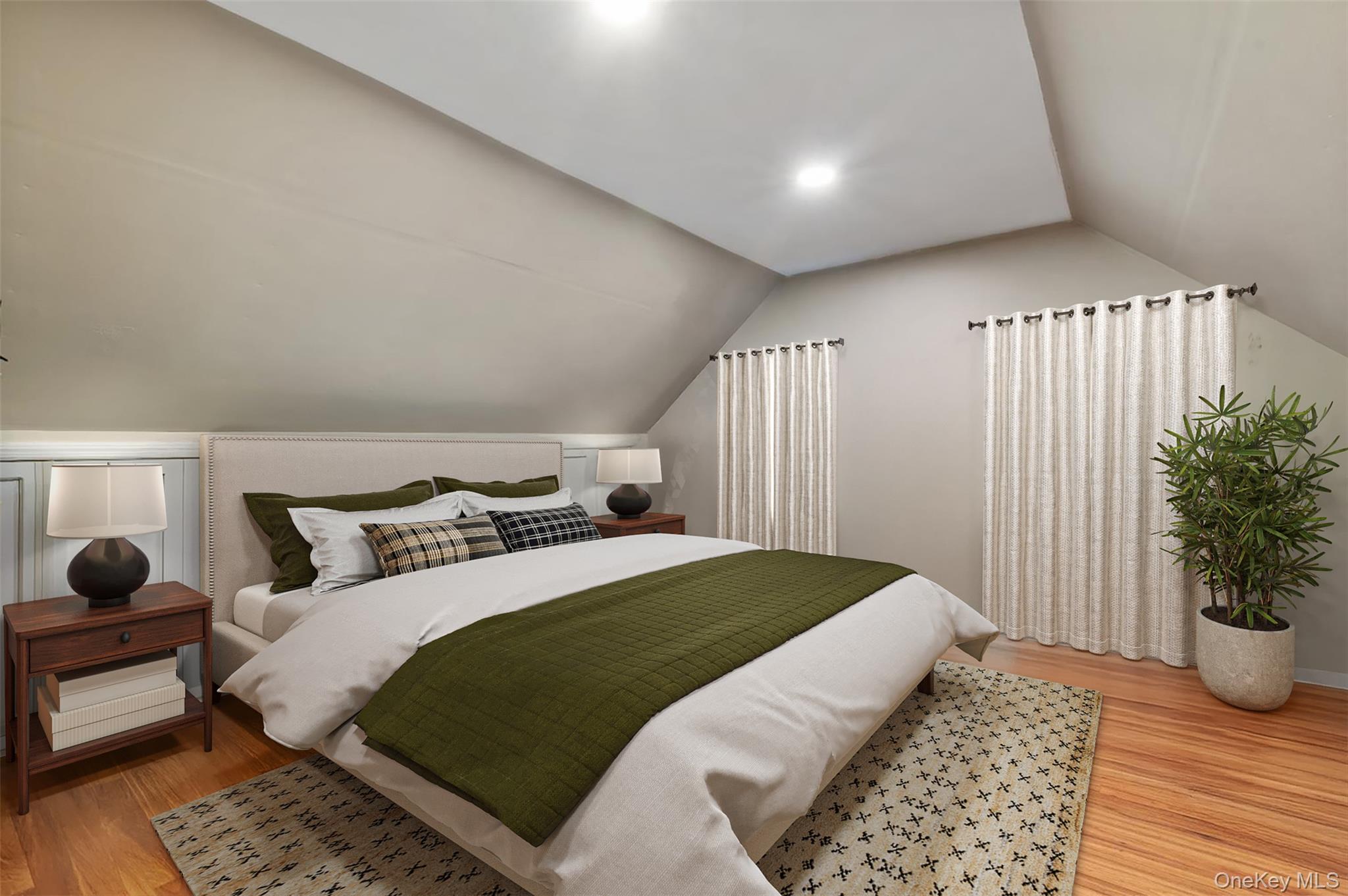 670 Mason Street, Westbury, NY 11590