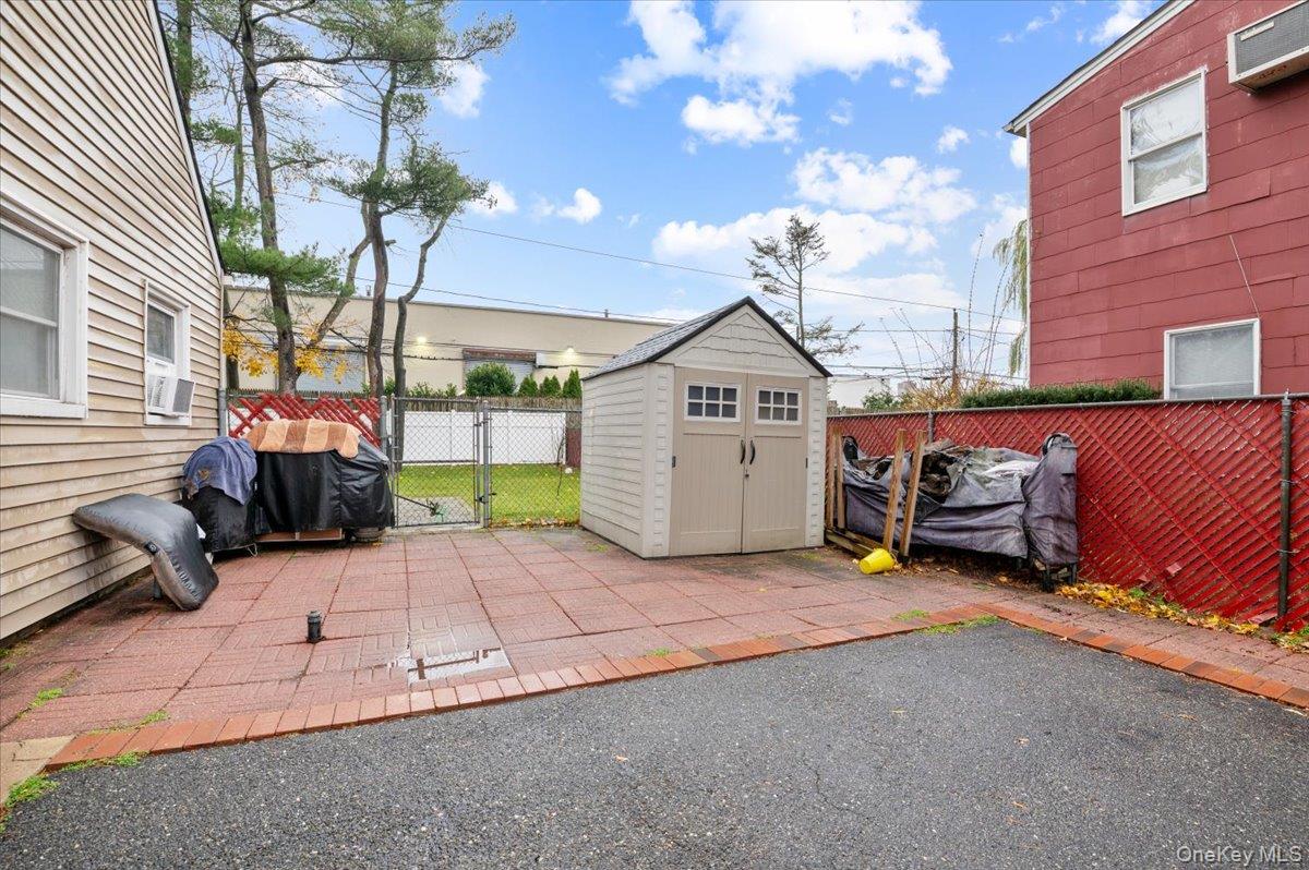 670 Mason Street, Westbury, NY 11590