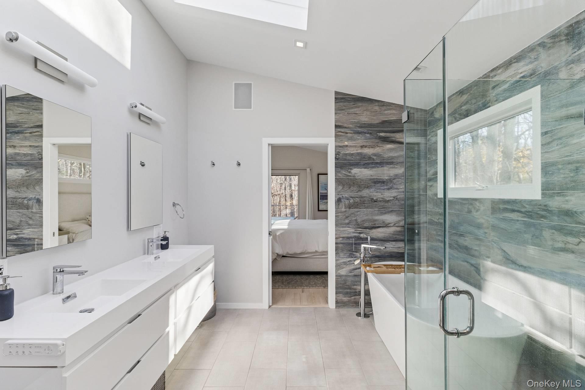 56 N Woods Lane, East Hampton, NY 11937