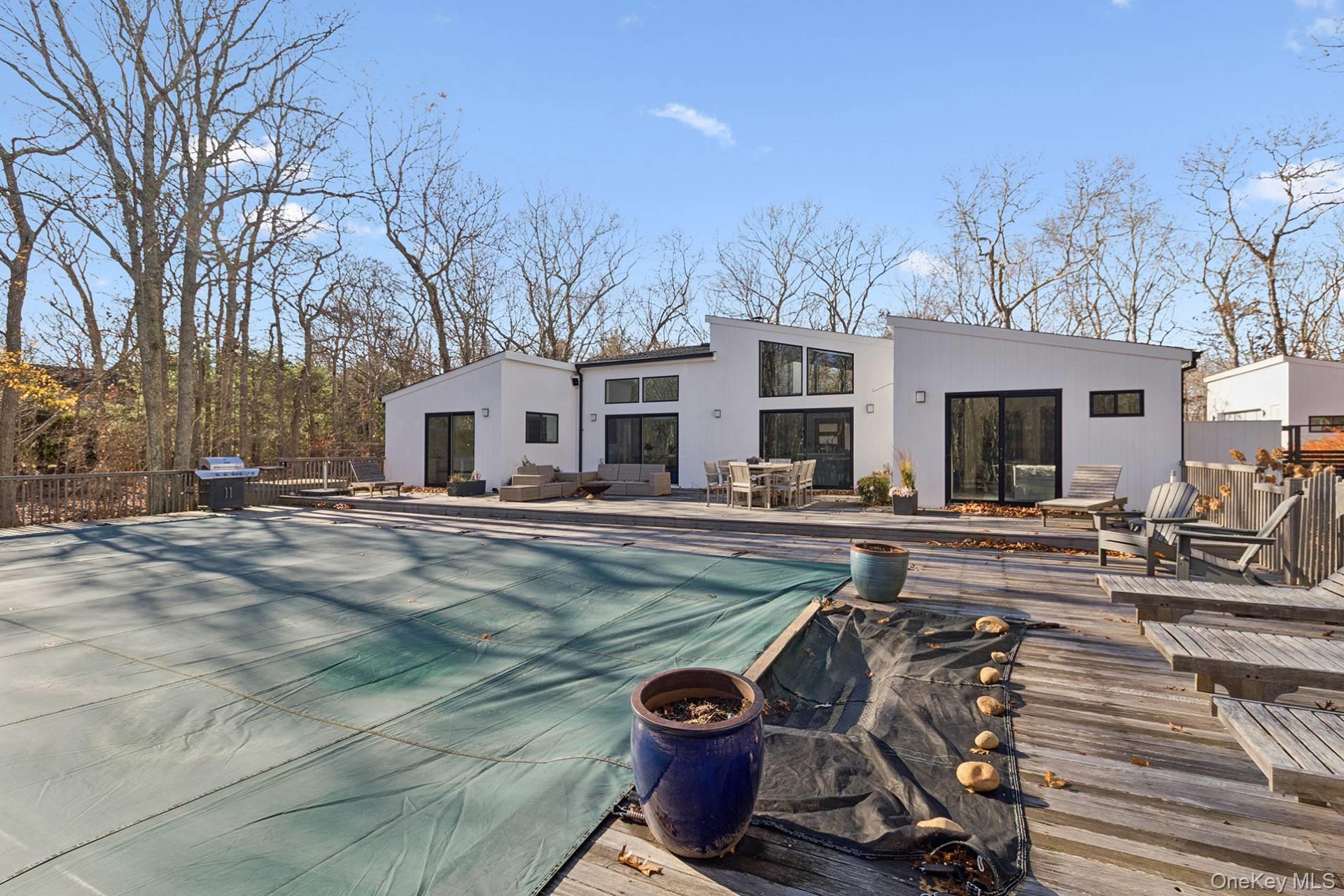 56 N Woods Lane, East Hampton, NY 11937