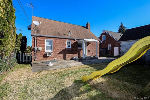 665 FOCH Boulevard, Williston Park, NY 11596