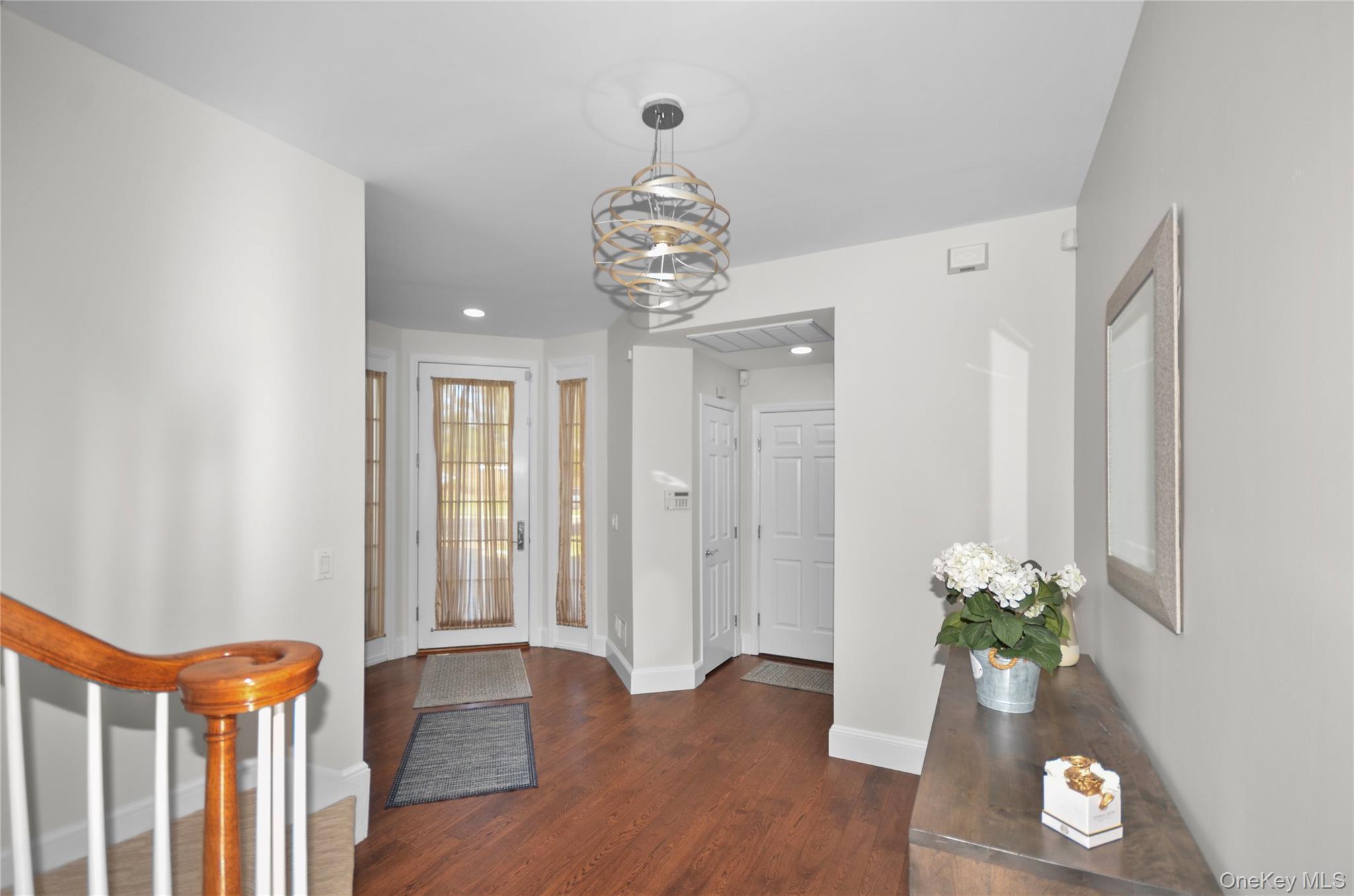 736 Verona Drive, Melville, NY 11747