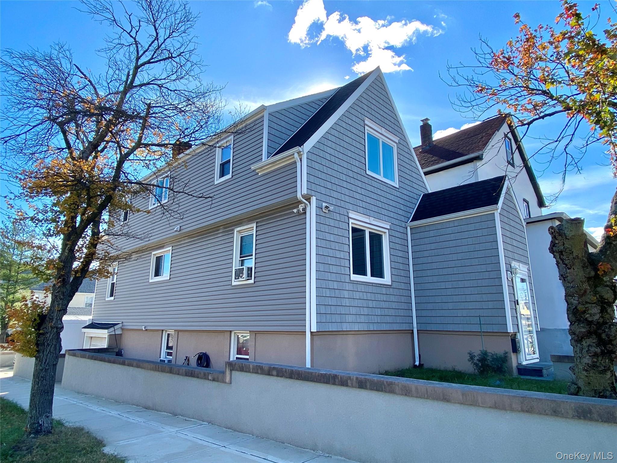 121 Carroll Avenue, Valley Stream, NY 11580