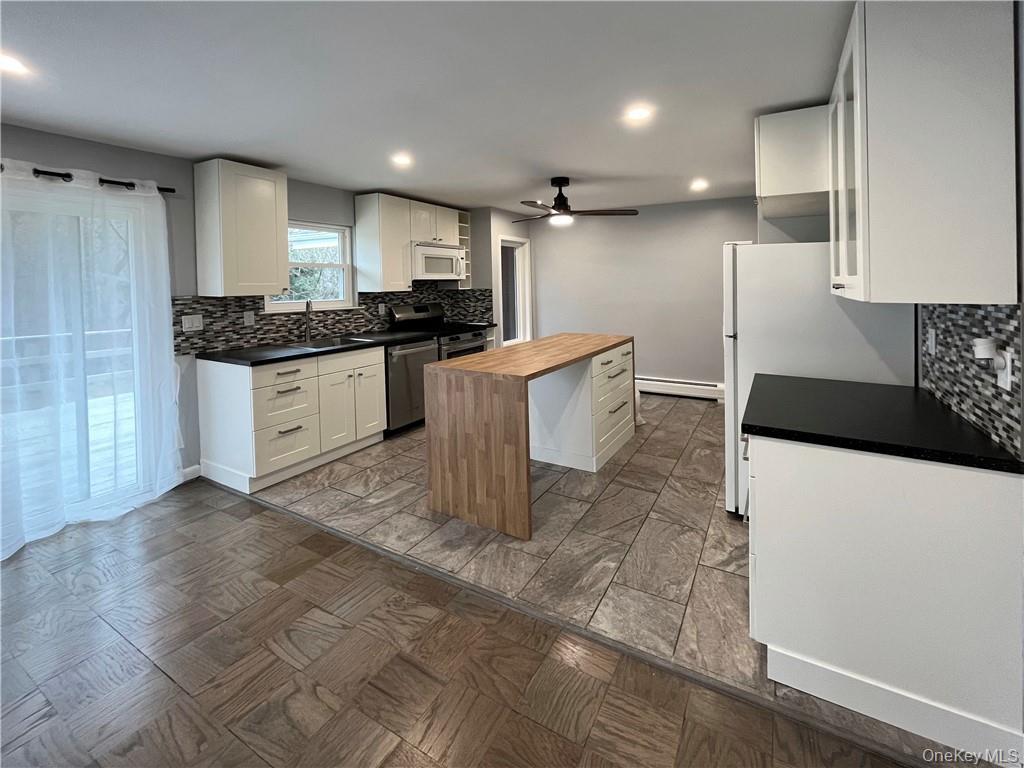 7 Brush Court, Garnerville, NY 10923