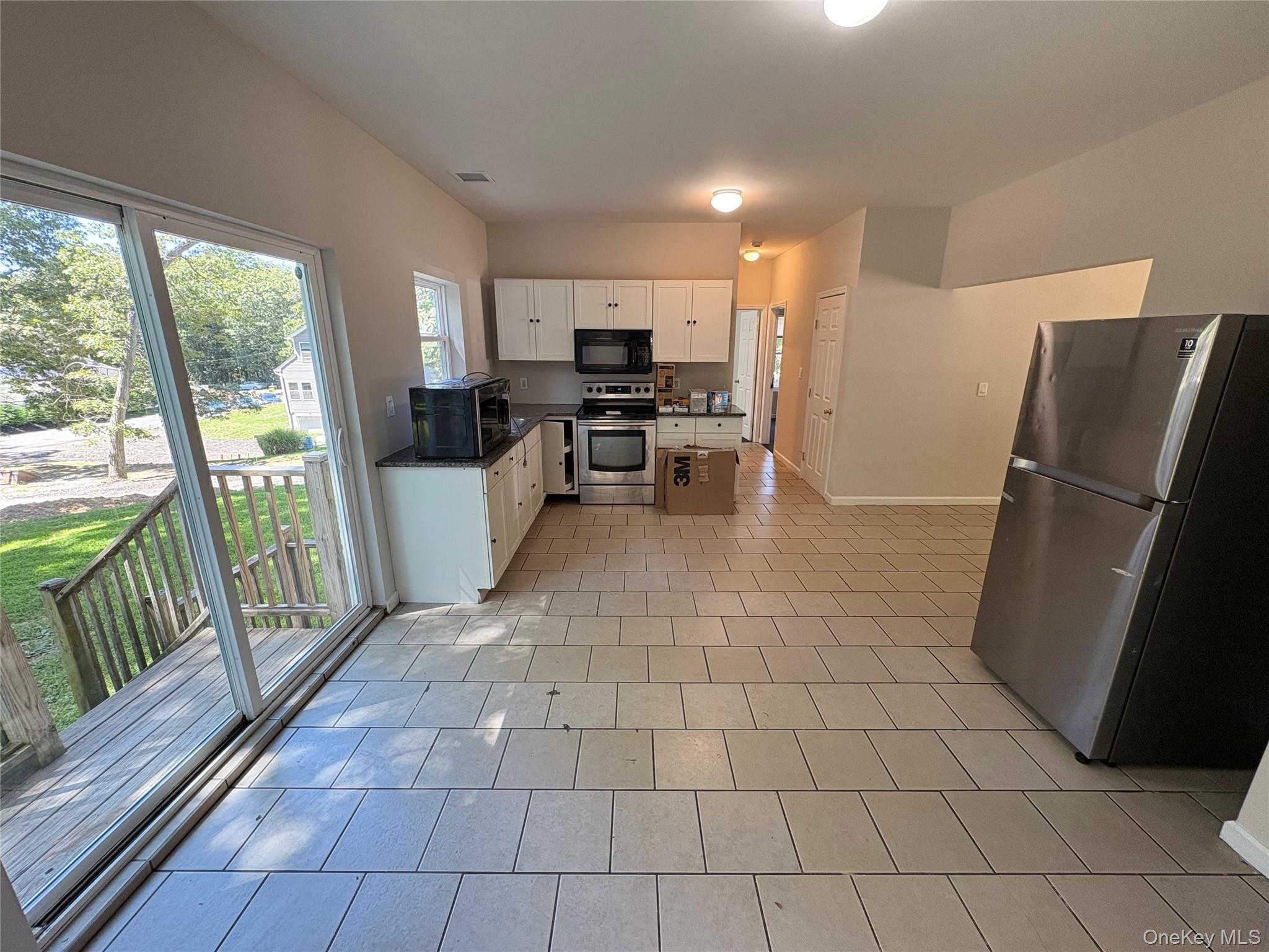 26 Park Avenue, Port Jefferson Station, NY 11777