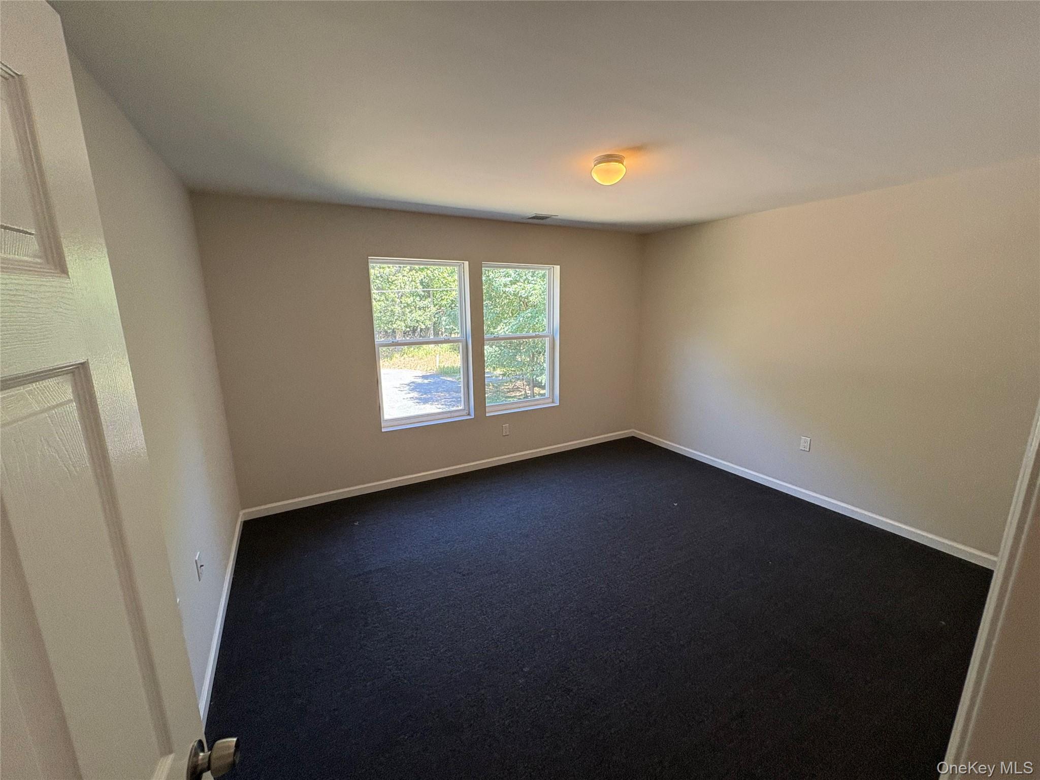 26 Park Avenue, Port Jefferson Station, NY 11777