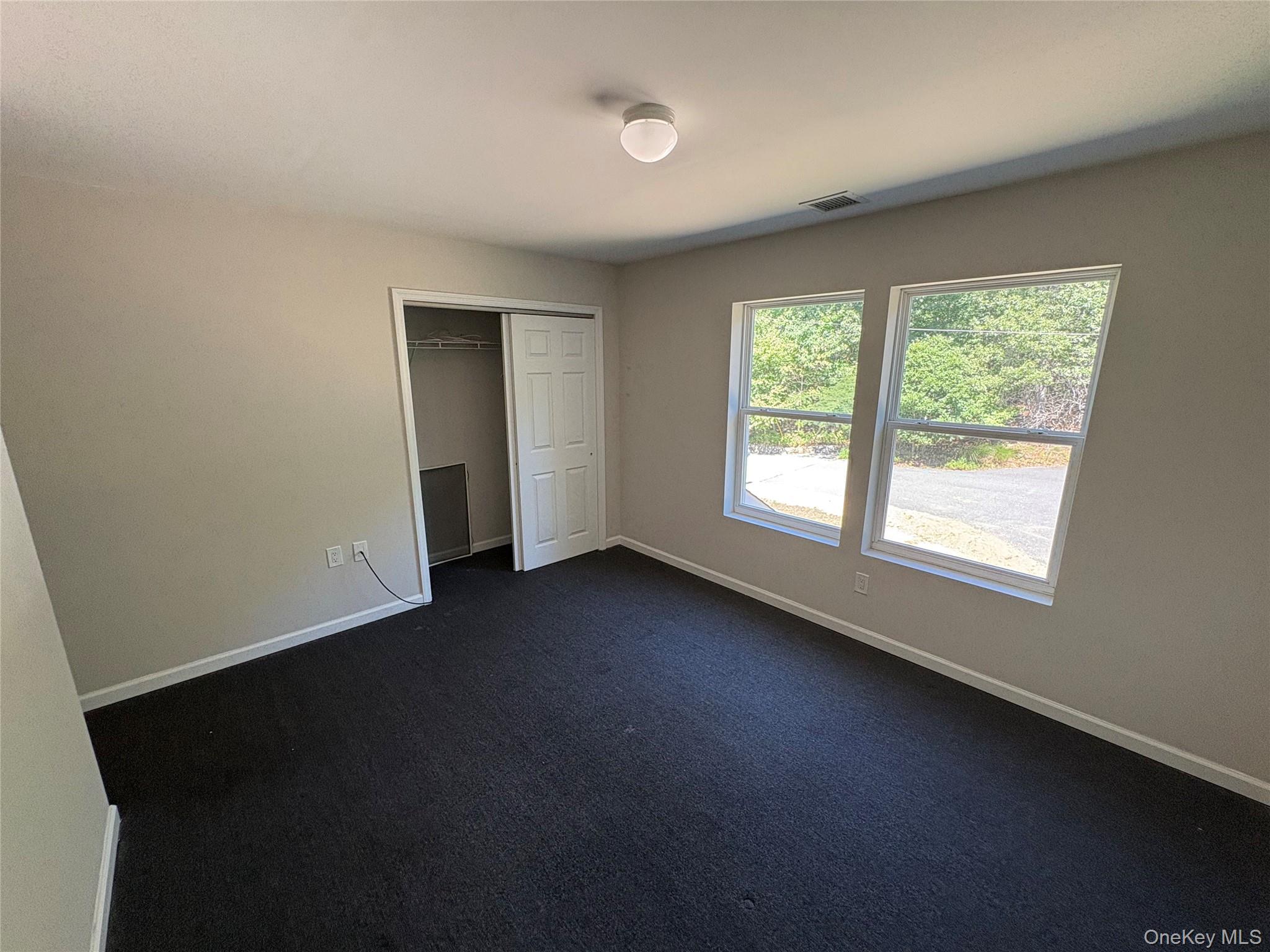 26 Park Avenue, Port Jefferson Station, NY 11777