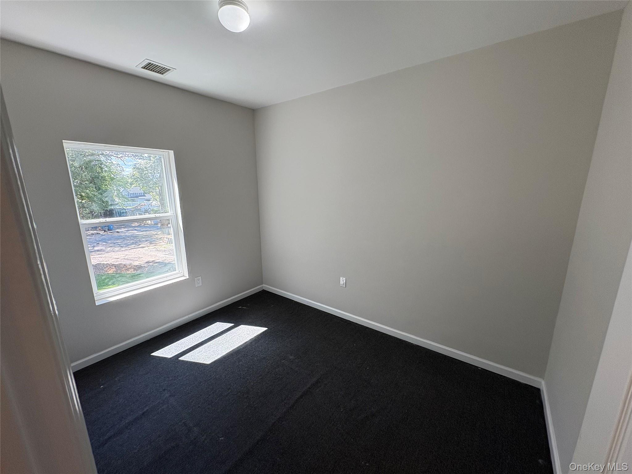 26 Park Avenue, Port Jefferson Station, NY 11777