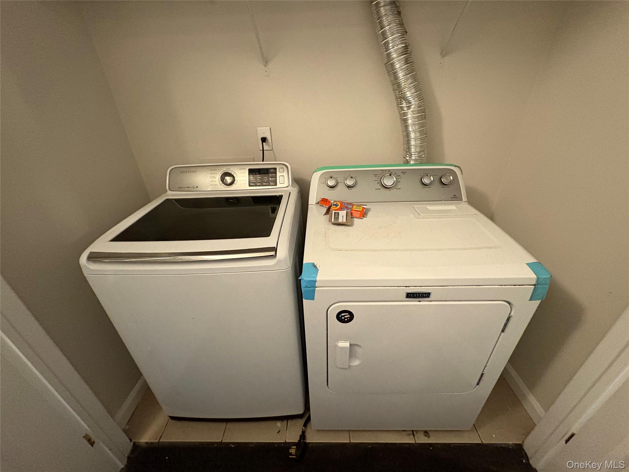 26 Park Avenue, Port Jefferson Station, NY 11777