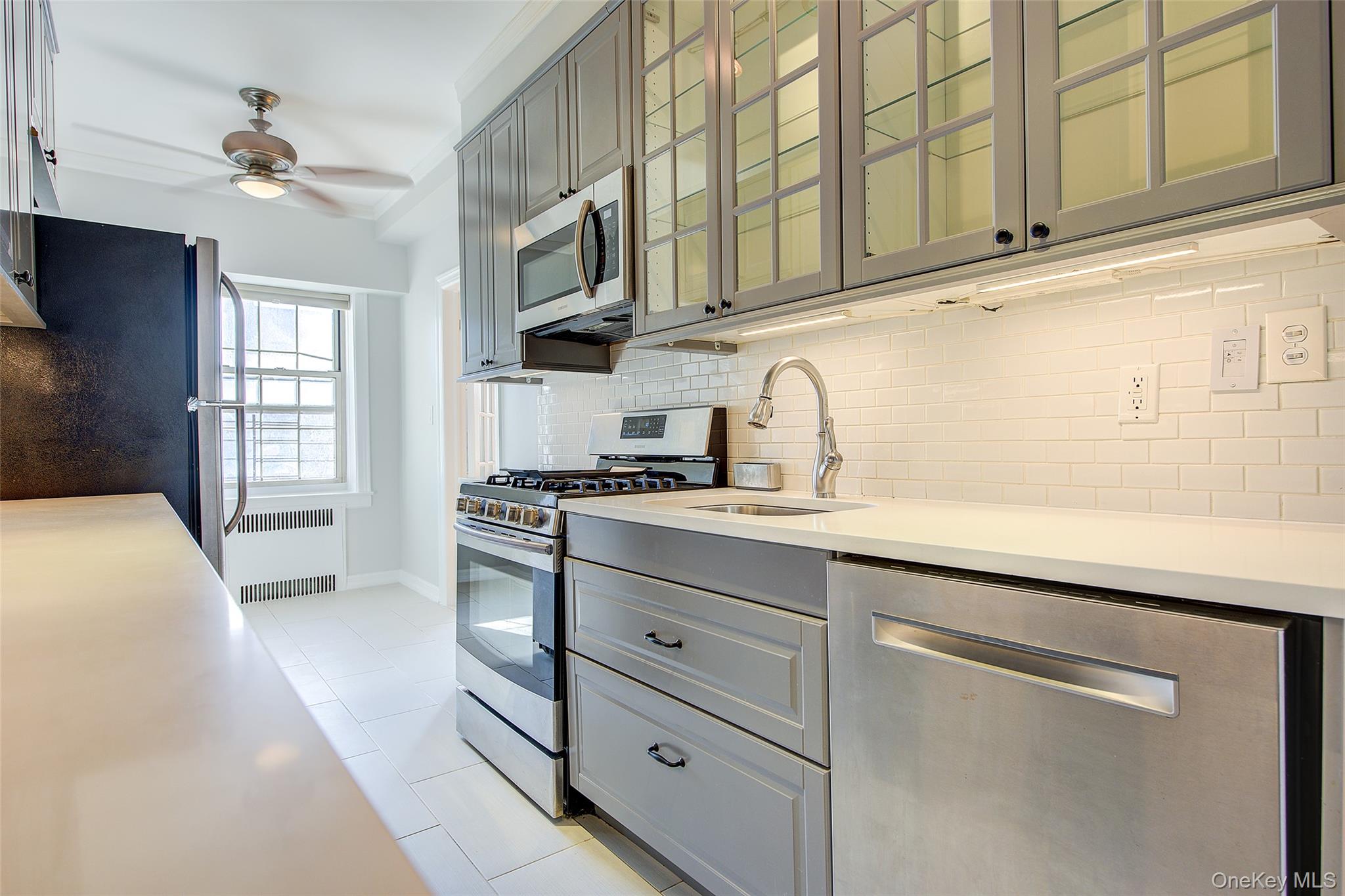 79-15 35th Avenue # 5A, Jackson Heights, NY 11372