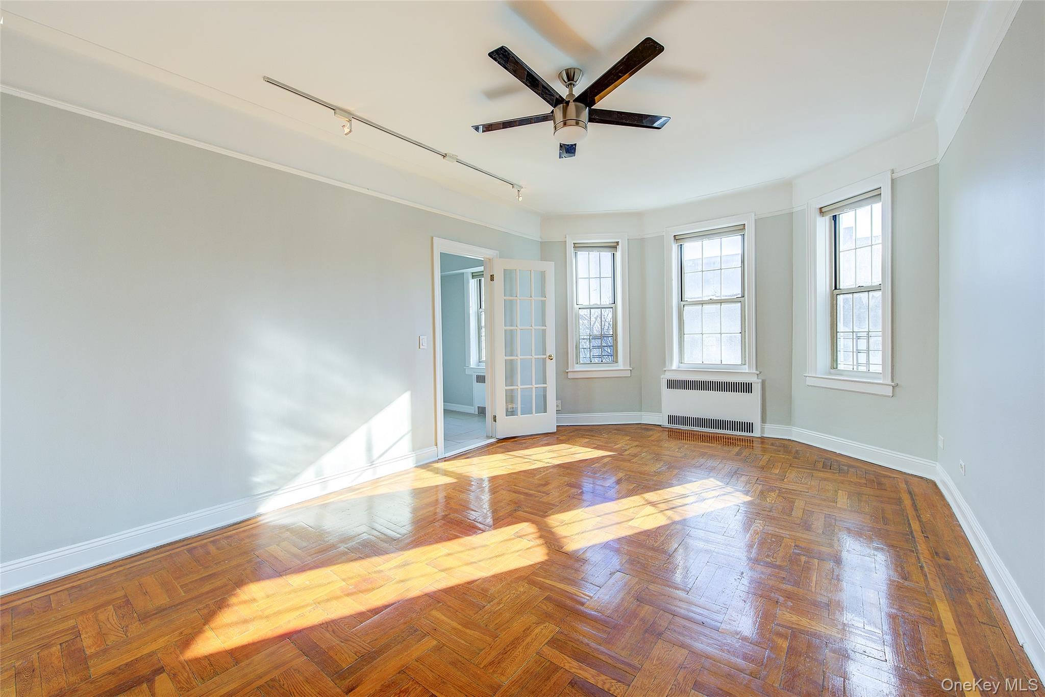 79-15 35th Avenue # 5A, Jackson Heights, NY 11372