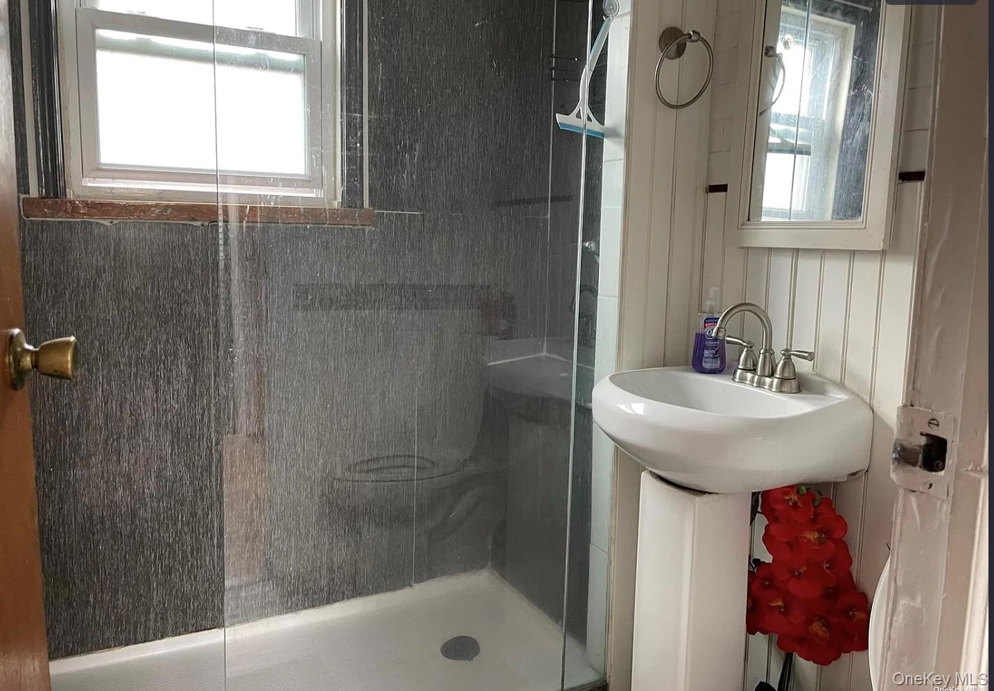 418 E Olive Street, Long Beach, NY 11561