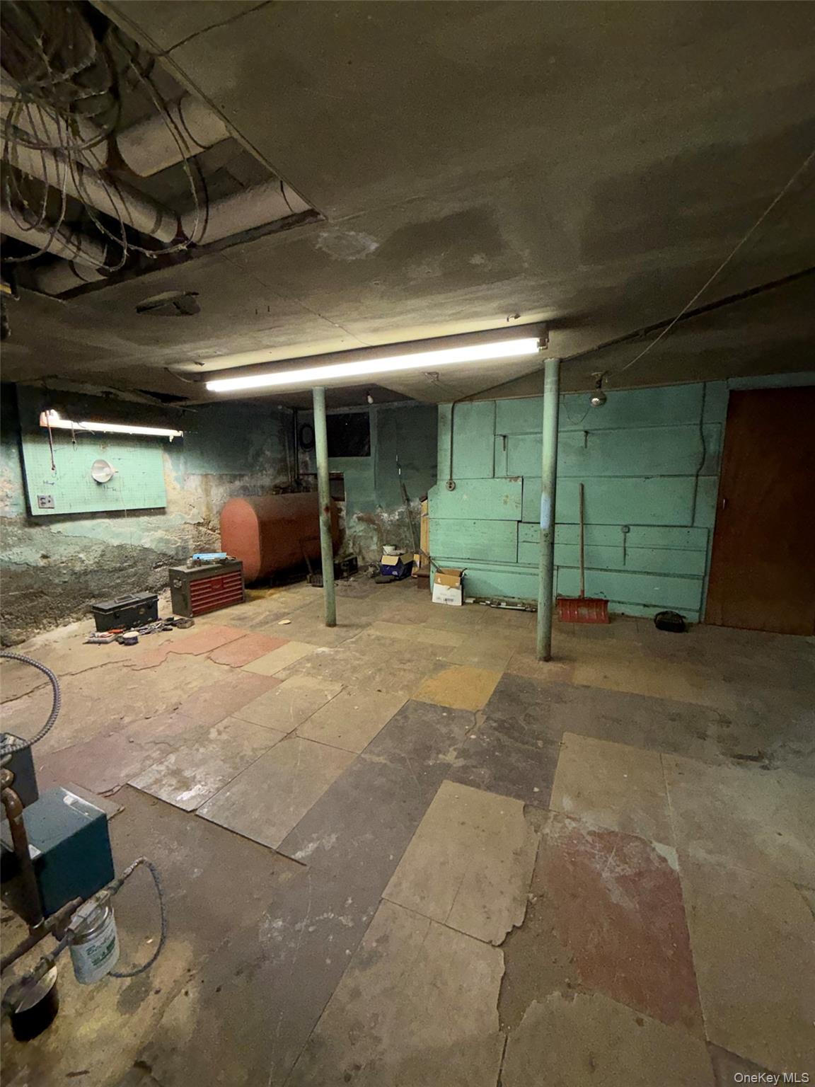 6004 NETHERLAND Avenue, Bronx, NY 10471