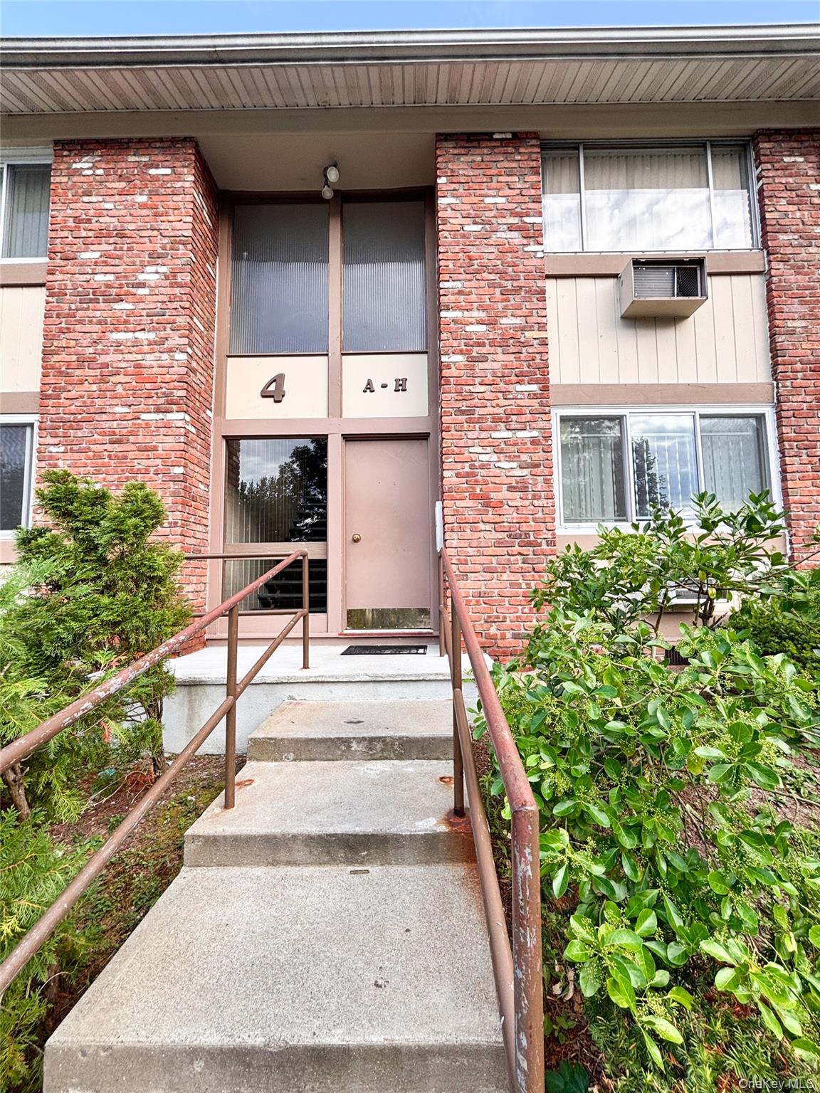 4 Rolling Way # D, Peekskill, NY 10566