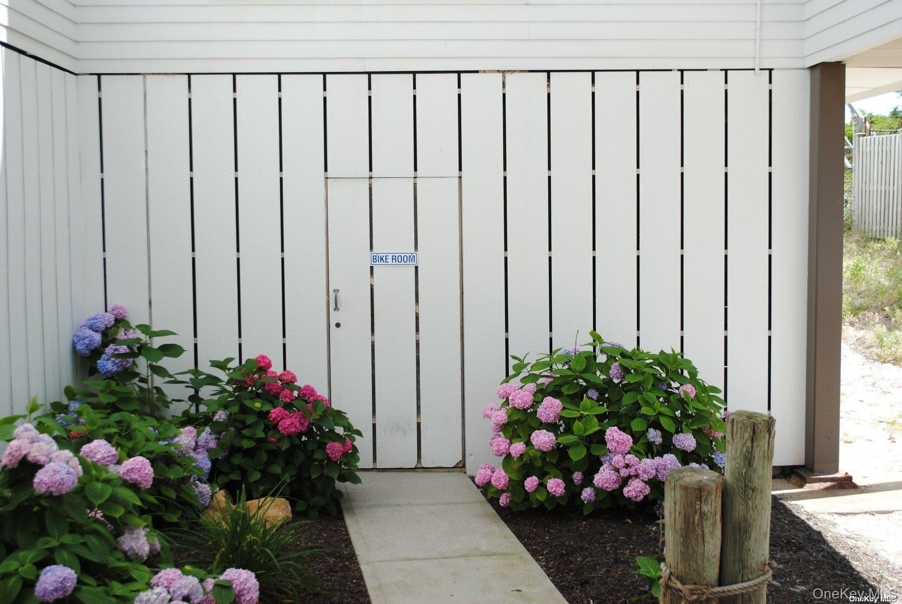 250 Dune Road # 116, Westhampton Beach, NY 11978