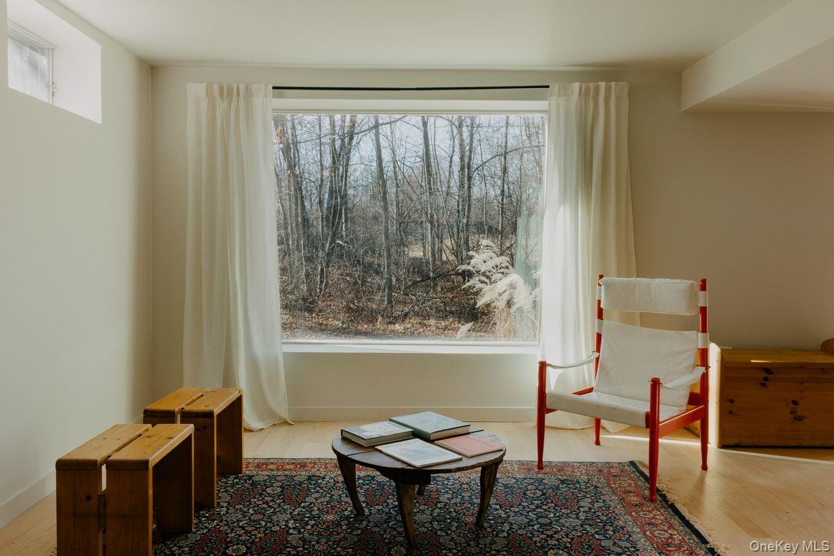 182 Round Top Road, Germantown, NY 12526