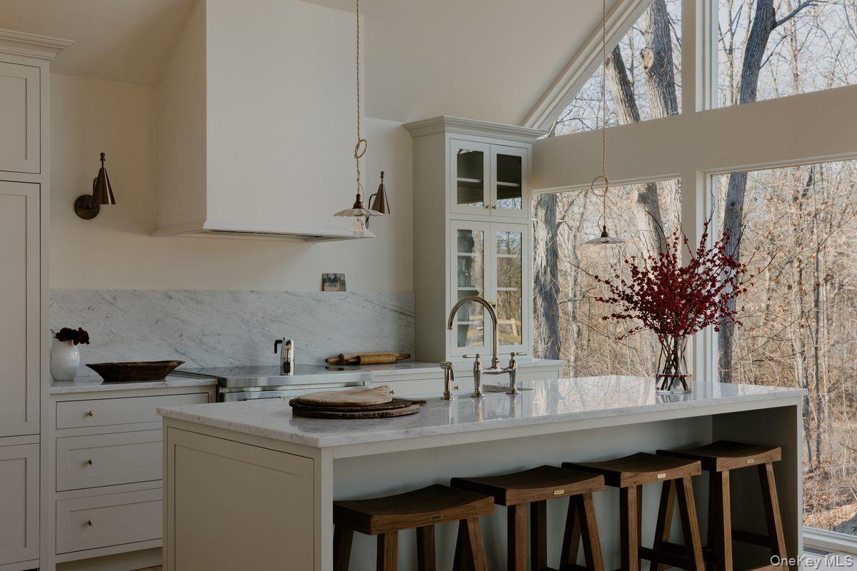 182 Round Top Road, Germantown, NY 12526