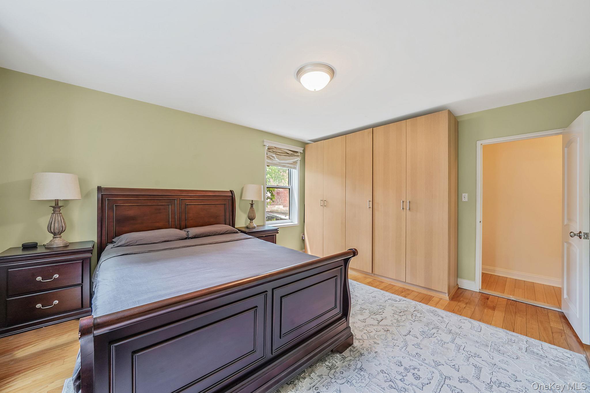 103-26 68th Avenue # 2E, Forest Hills, NY 11375