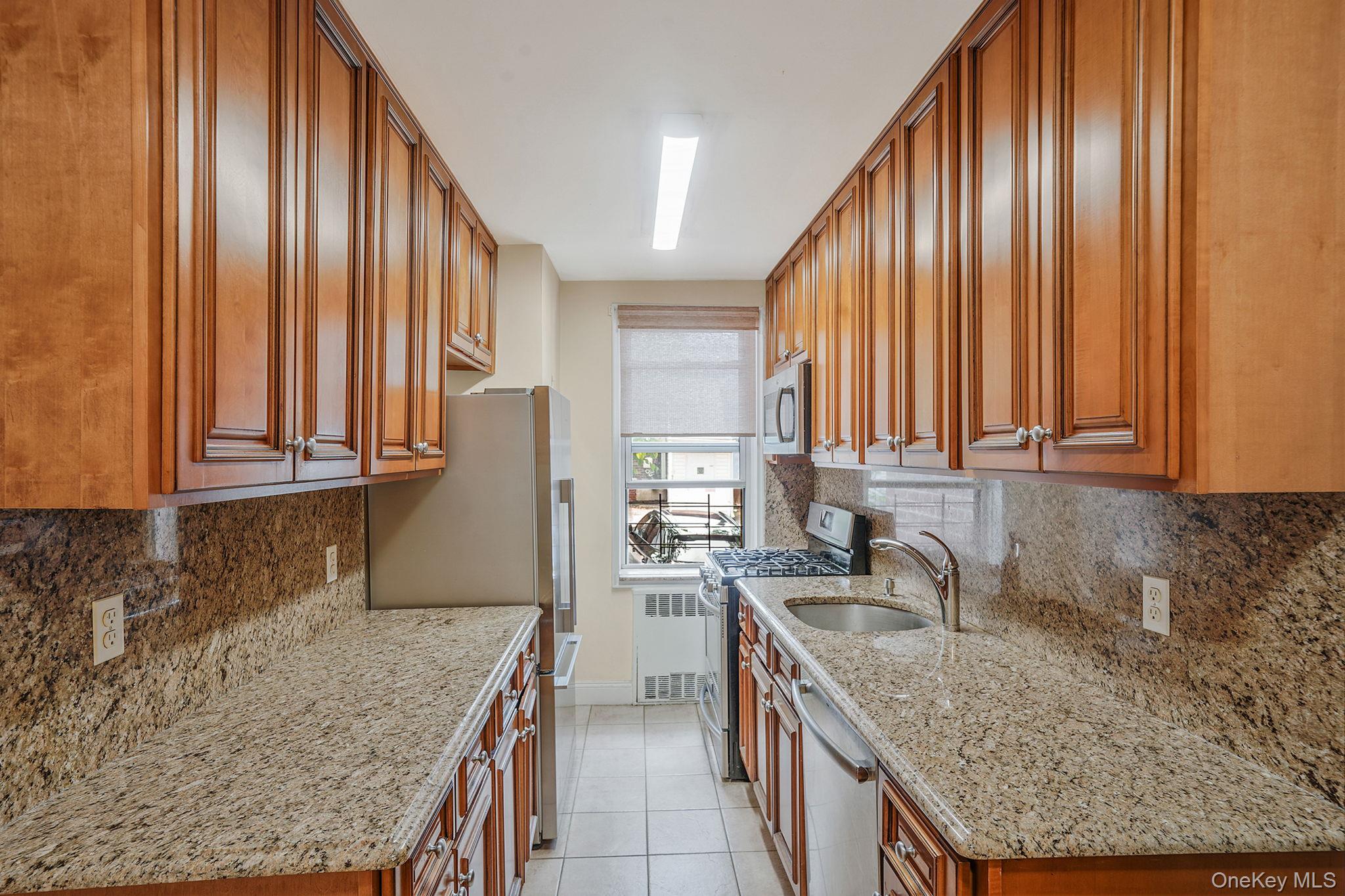 103-26 68th Avenue # 2E, Forest Hills, NY 11375