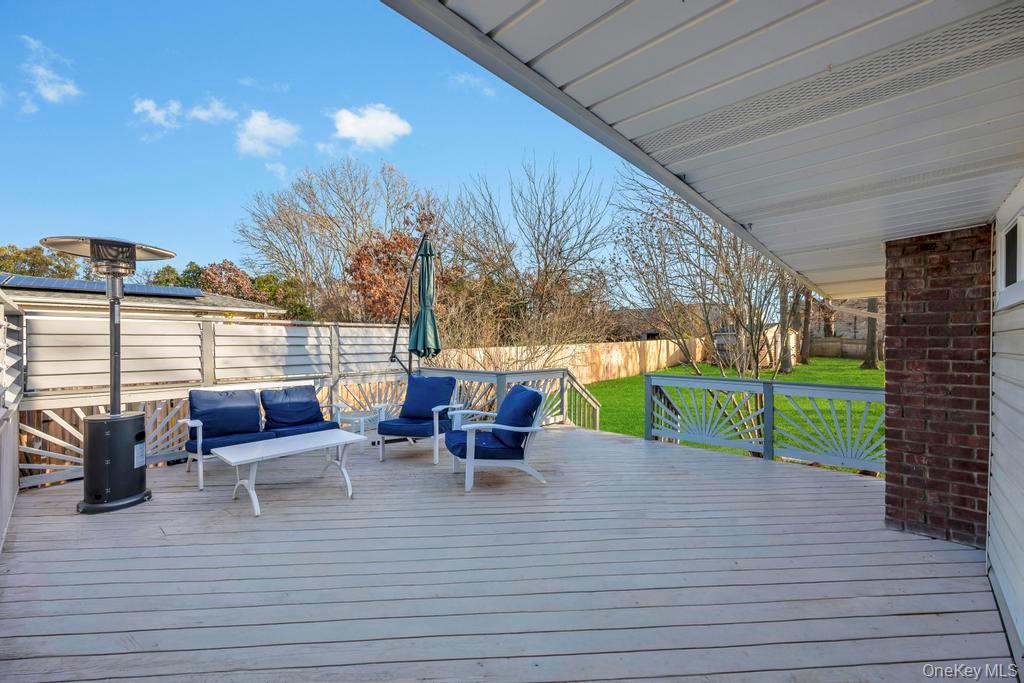 10 Westwind Drive, Bohemia, NY 11716